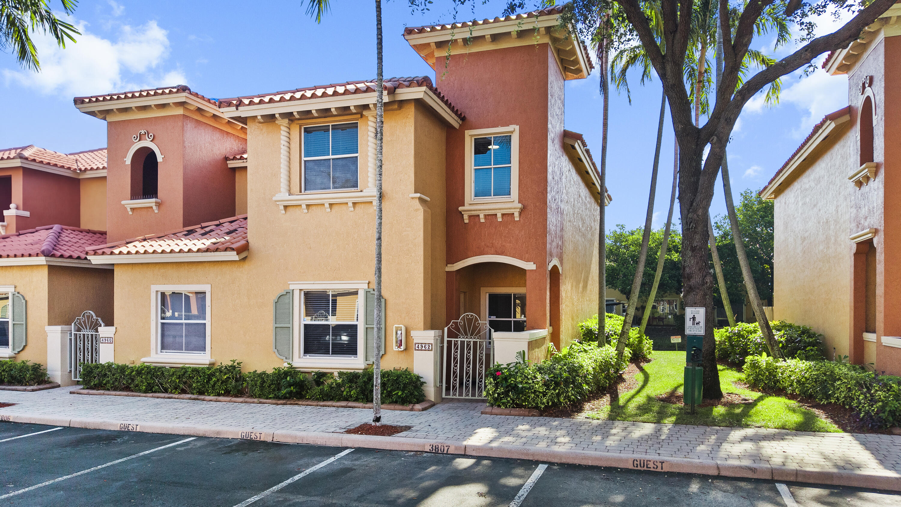 4962 Leeward Lane 3807 Property Photo 1