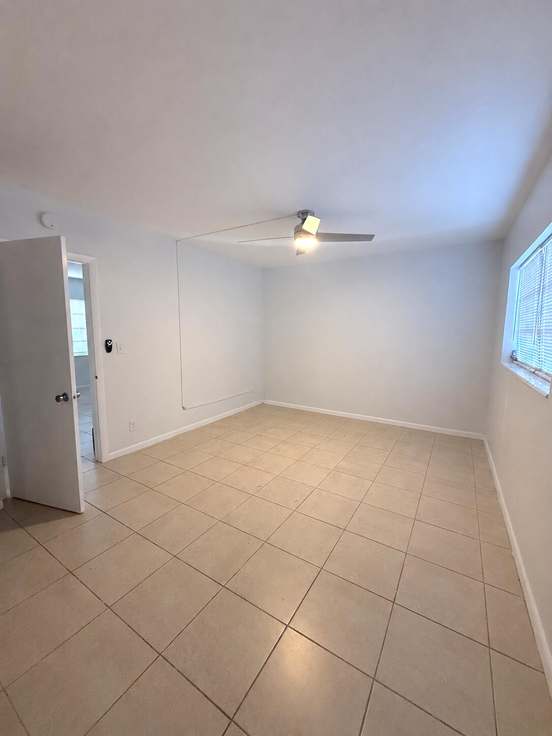 2017 Ne 18th Street 2 Property Photo 5
