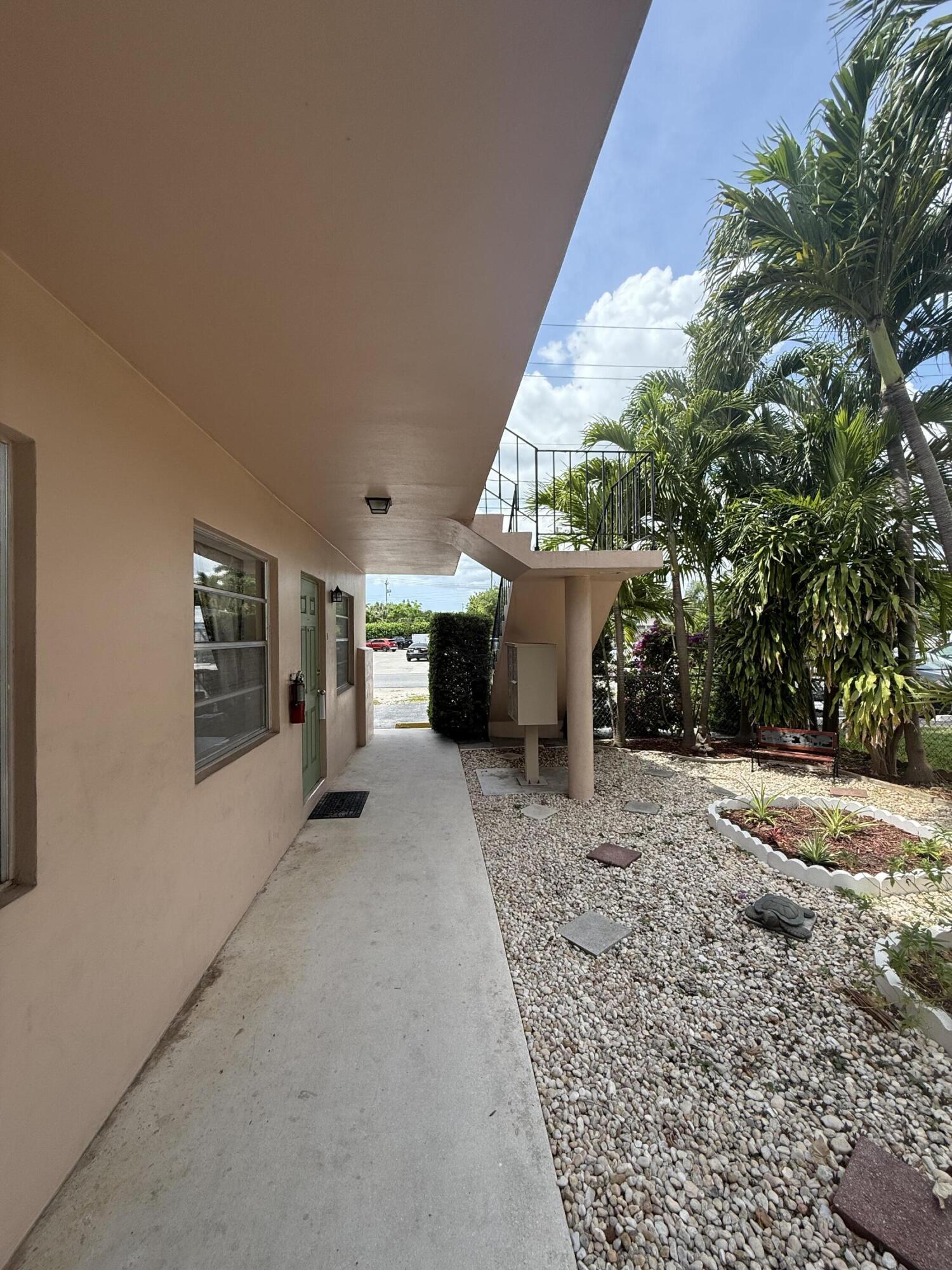 2017 Ne 18th Street 2 Property Photo 10