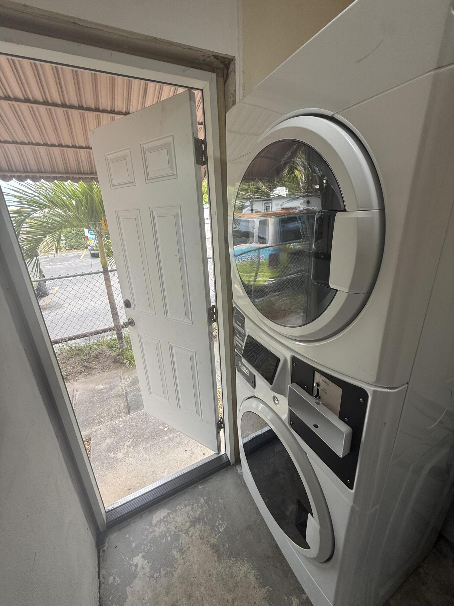 2017 Ne 18th Street 2 Property Photo 16