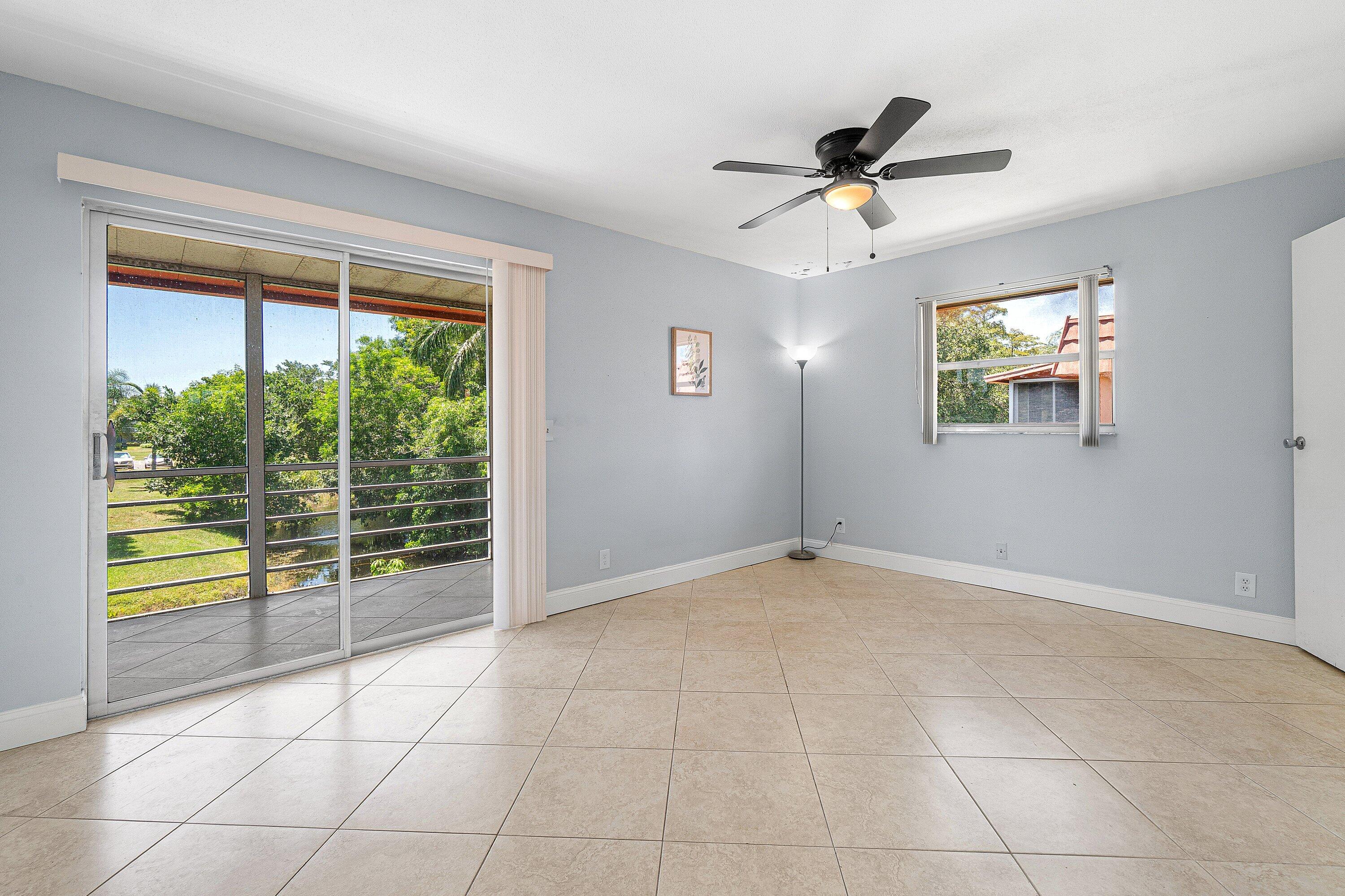 566 Saxony L Property Photo 22