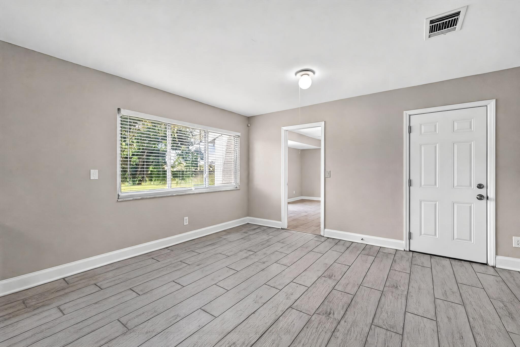 230 Sw Cherryhill Road Property Photo 27