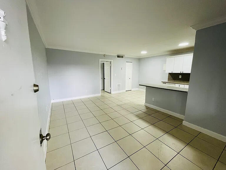 890 Nw 45 Avenue 32 Property Photo 1