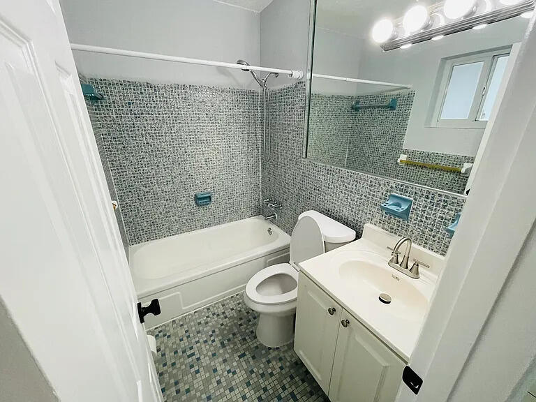 890 Nw 45 Avenue 32 Property Photo 10