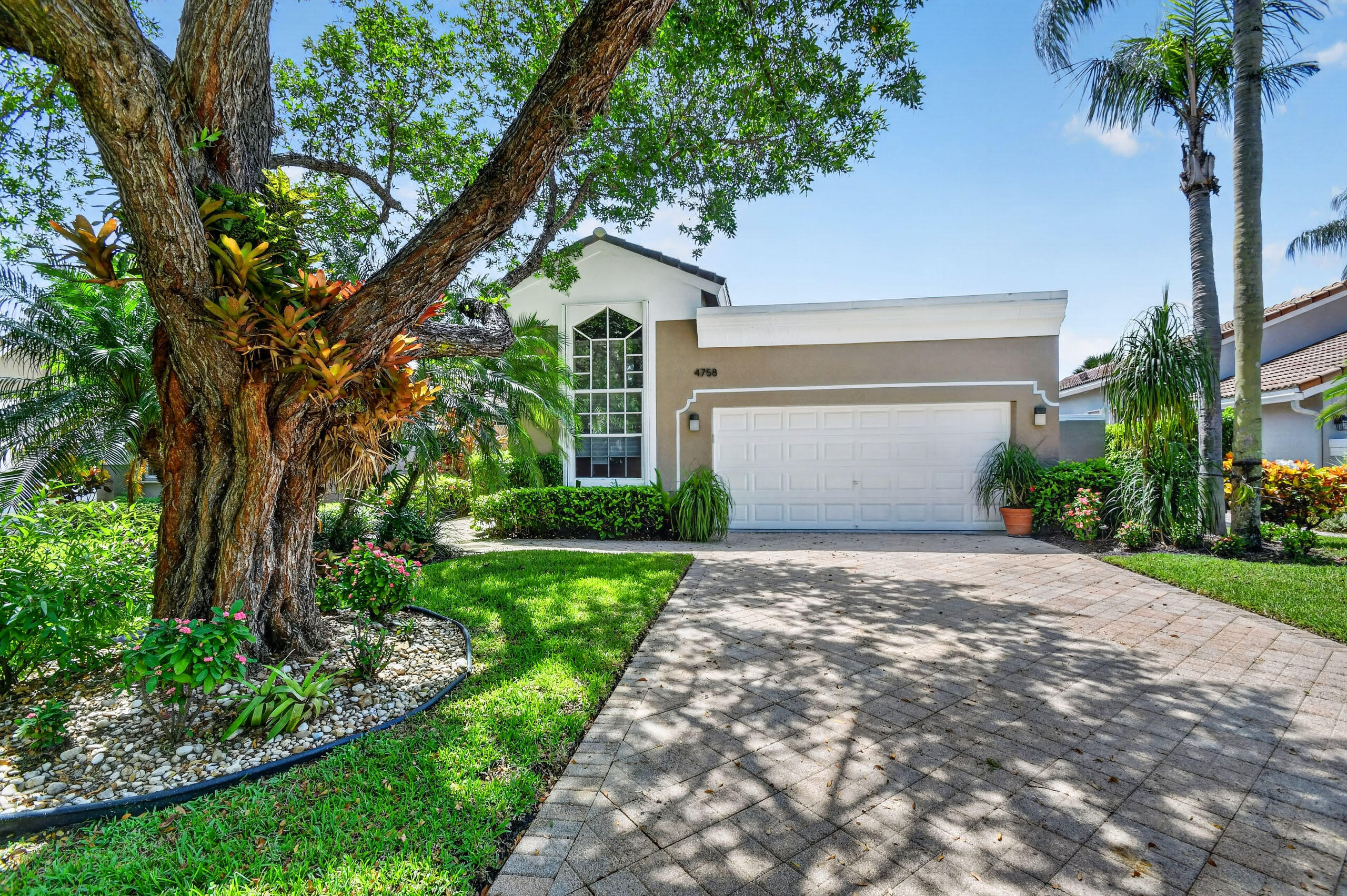4758 Carlton Golf Drive Property Photo 1