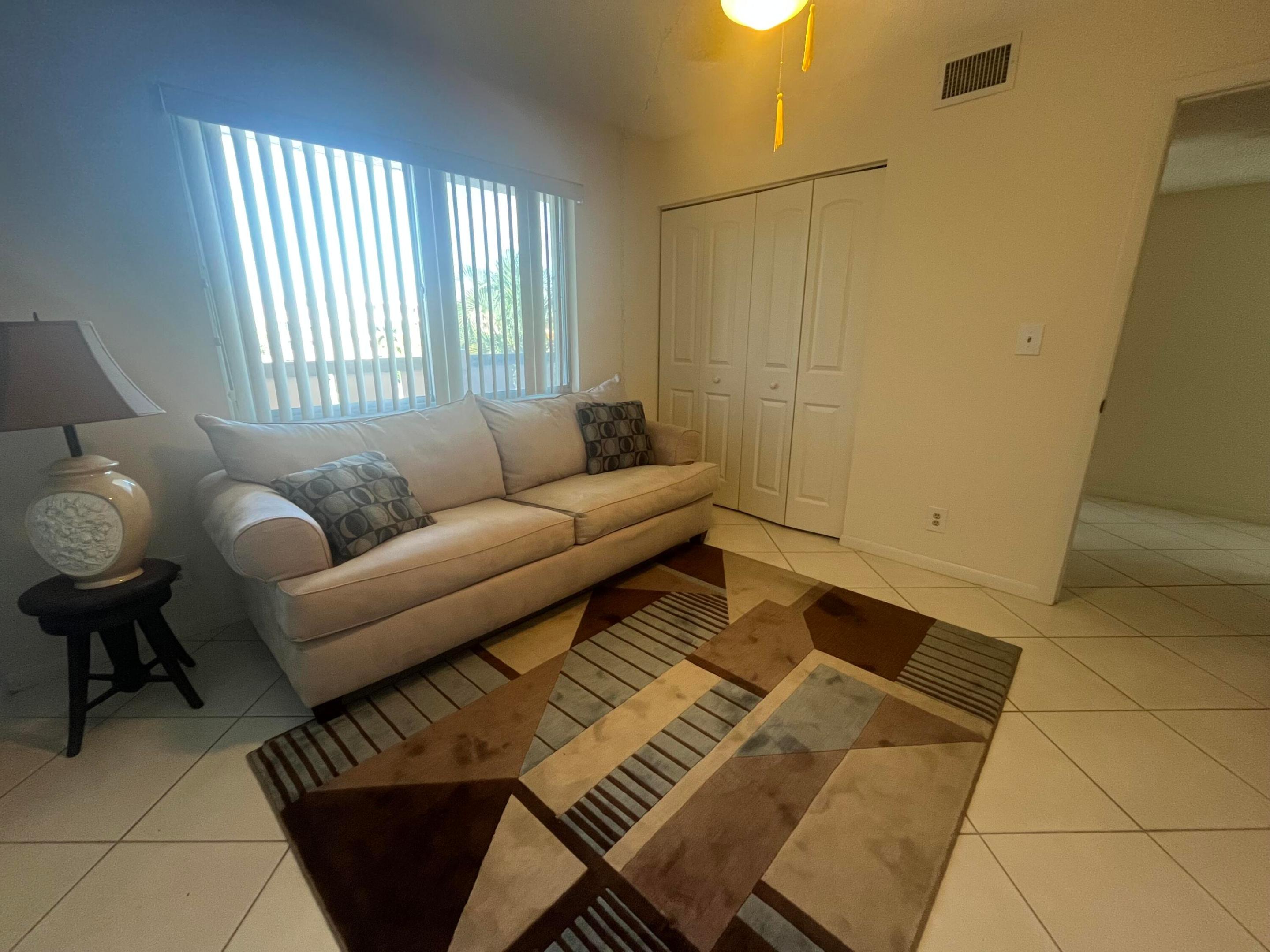 7006 Huntington Lane #302 Property Photo 15