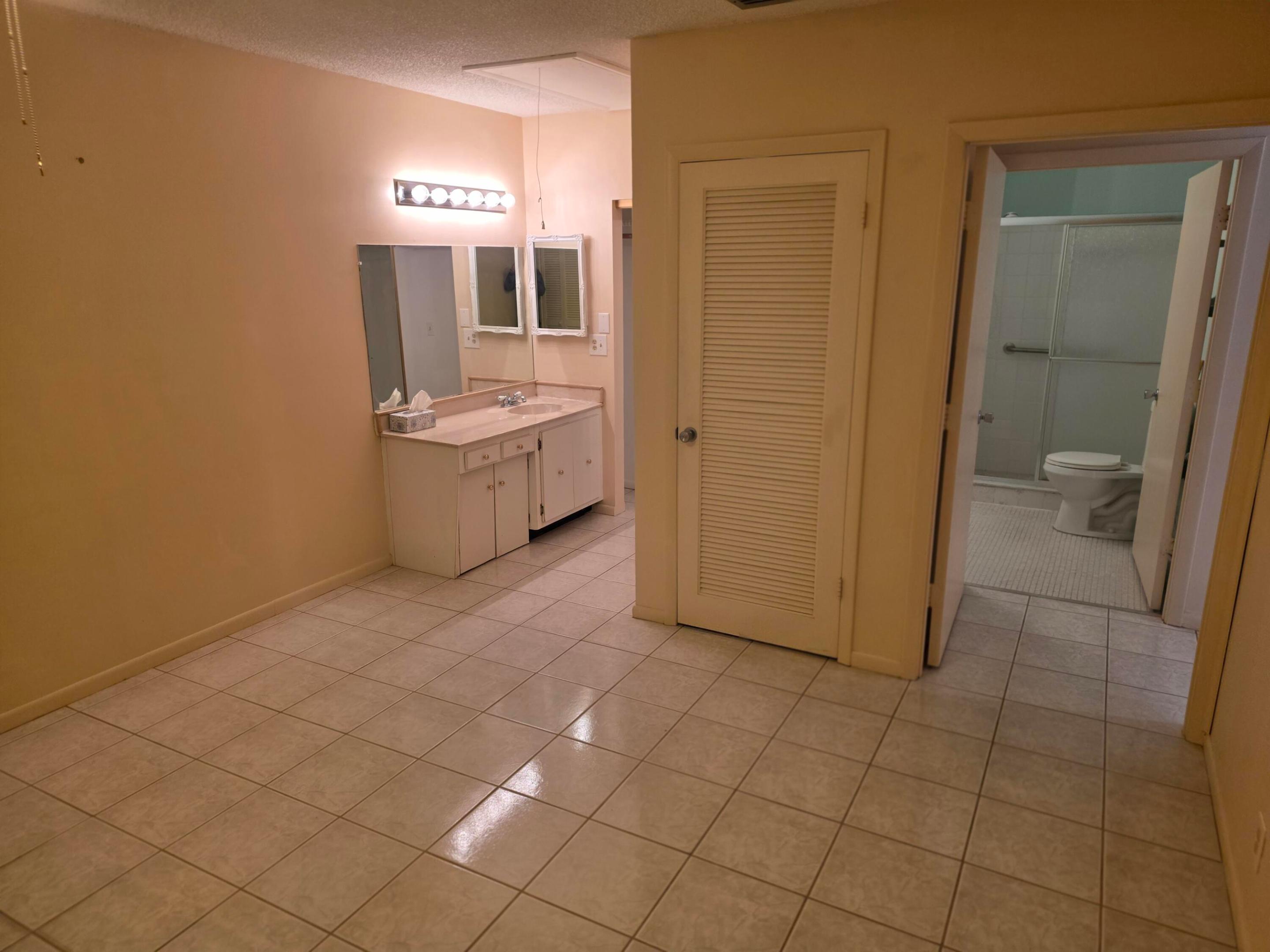 8590 Chevy Chase Drive 130 Property Photo 20