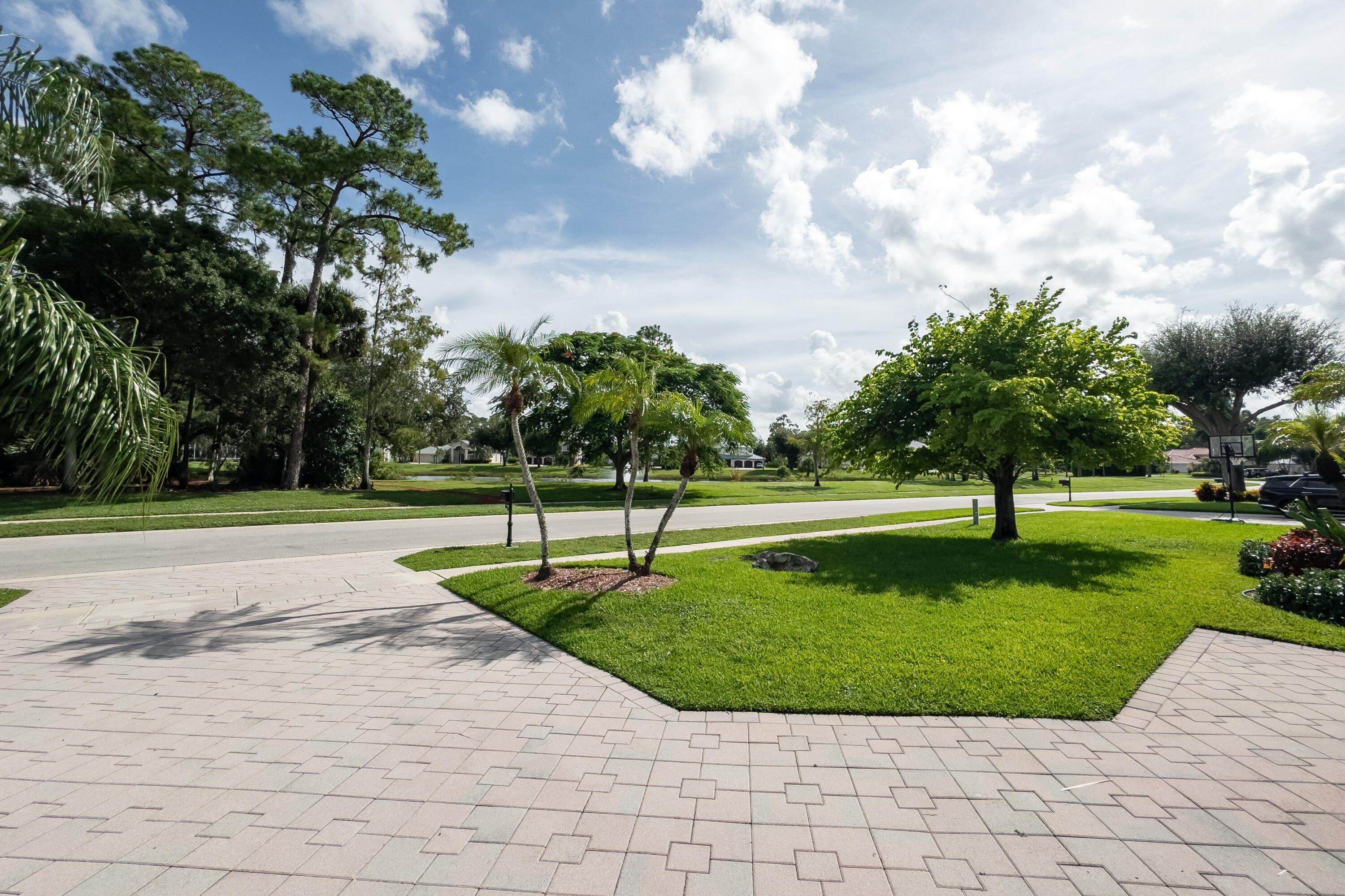 15622 Cypress Park Drive Property Photo 8