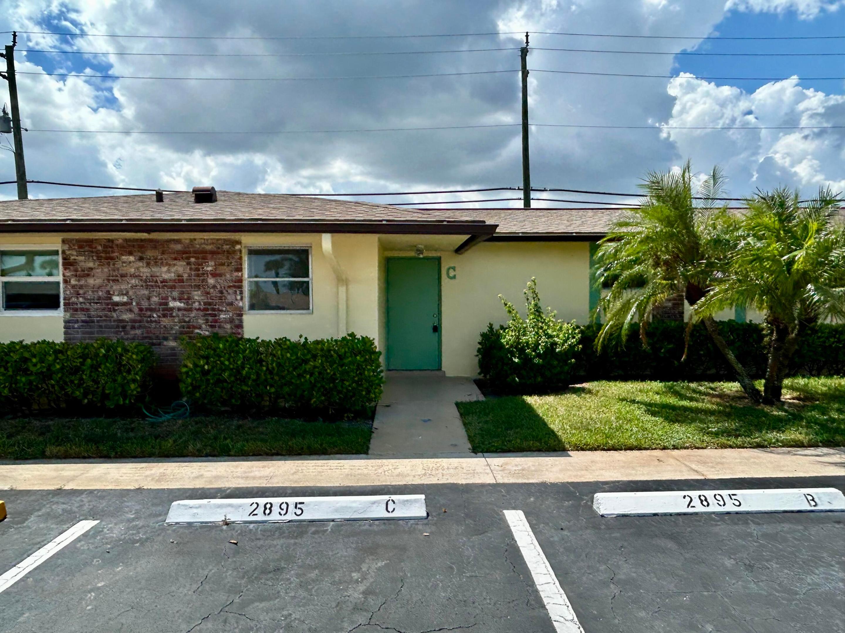 2895 Crosley Drive W C Property Photo 1