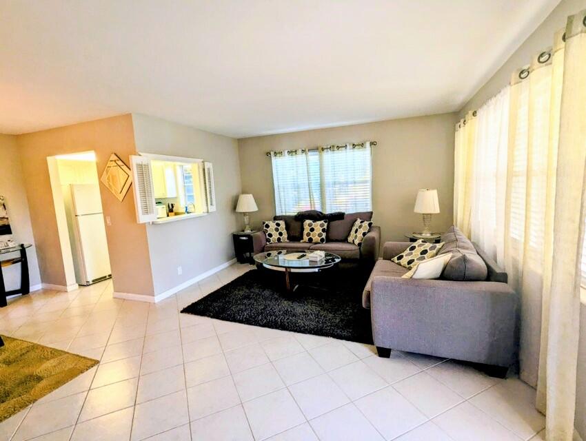 240 Sheffield J Property Photo 2