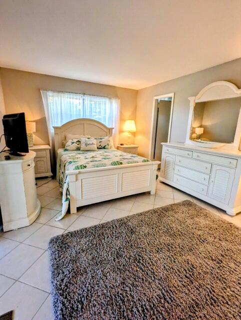 240 Sheffield J Property Photo 5