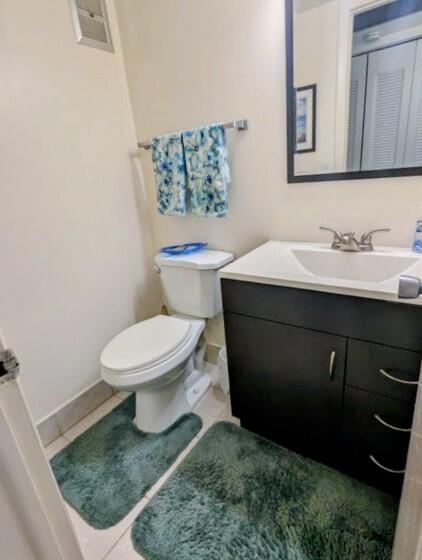 240 Sheffield J Property Photo 8