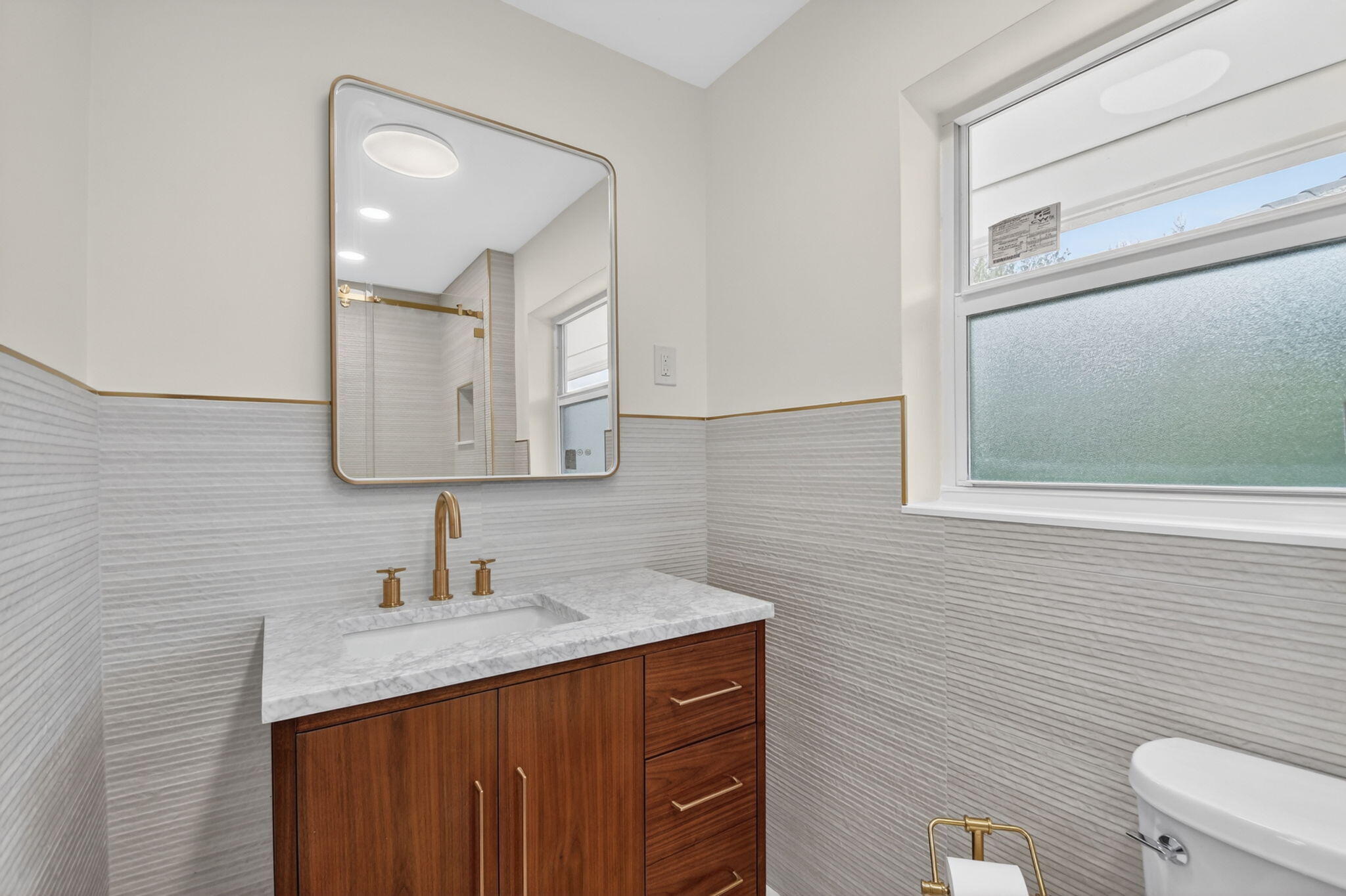 1221 Singer Drive Property Photo 19