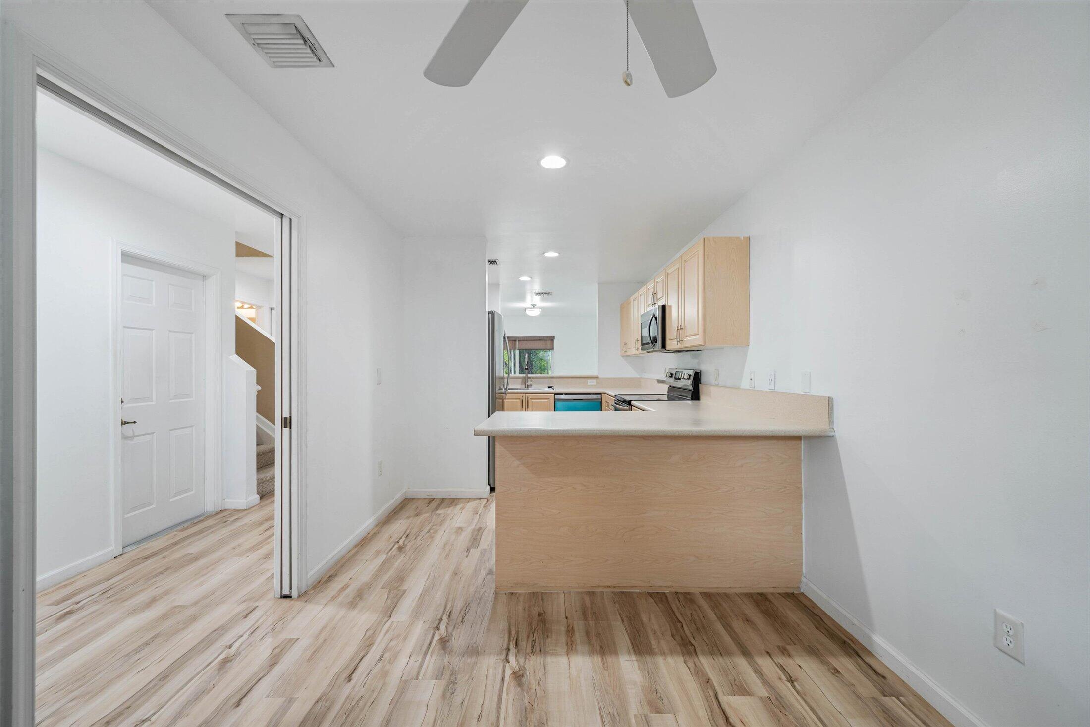 2030 Nw 99th Way Property Photo 8