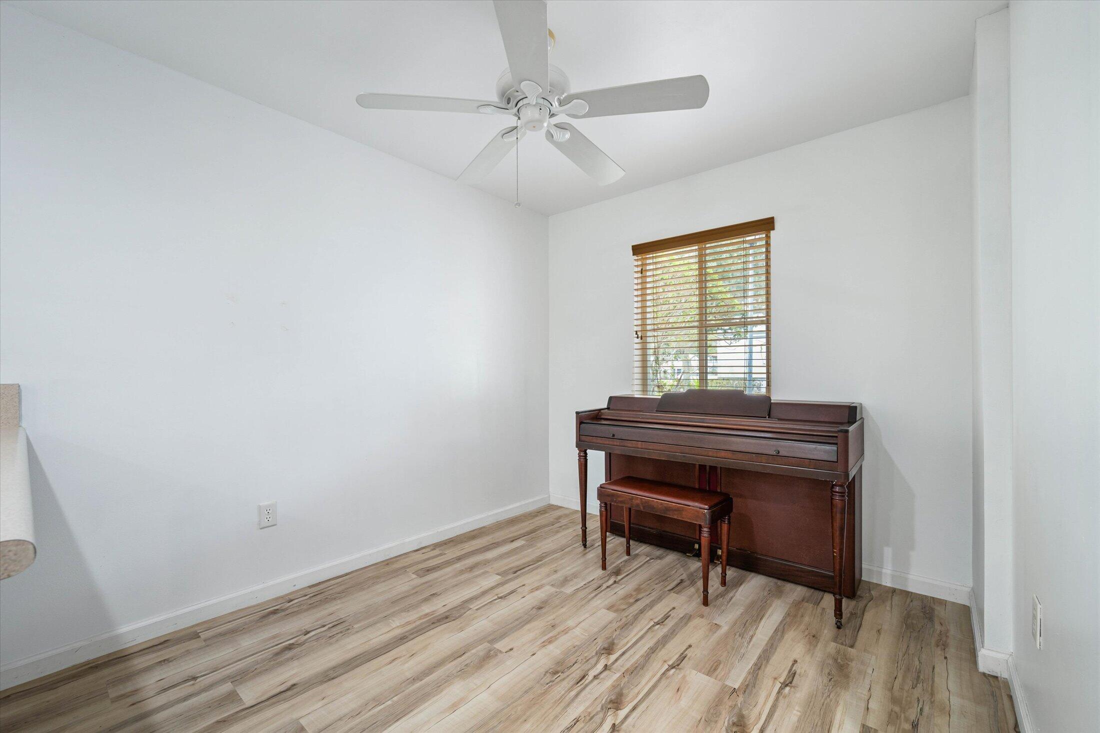2030 Nw 99th Way Property Photo 11