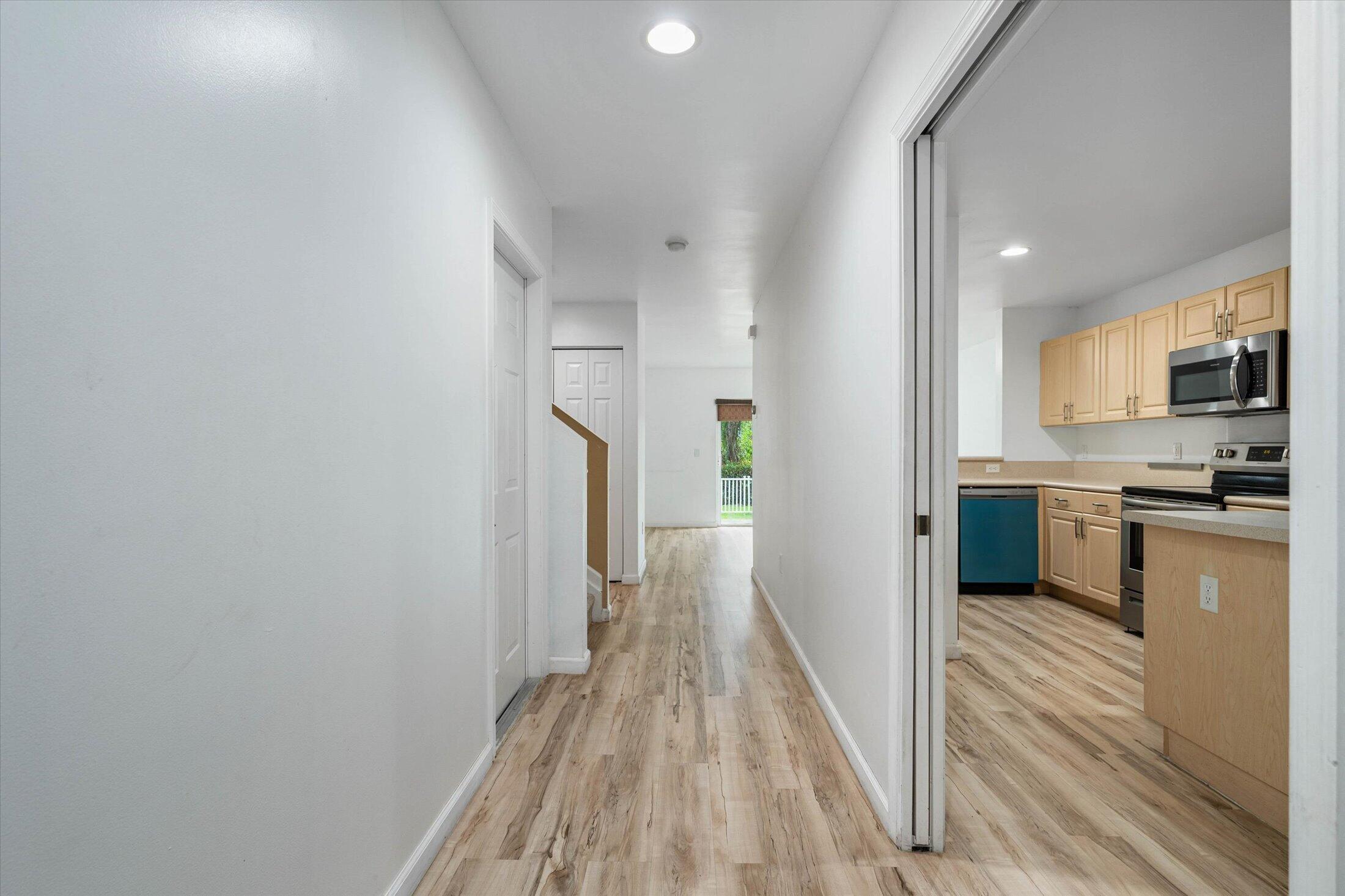 2030 Nw 99th Way Property Photo 12
