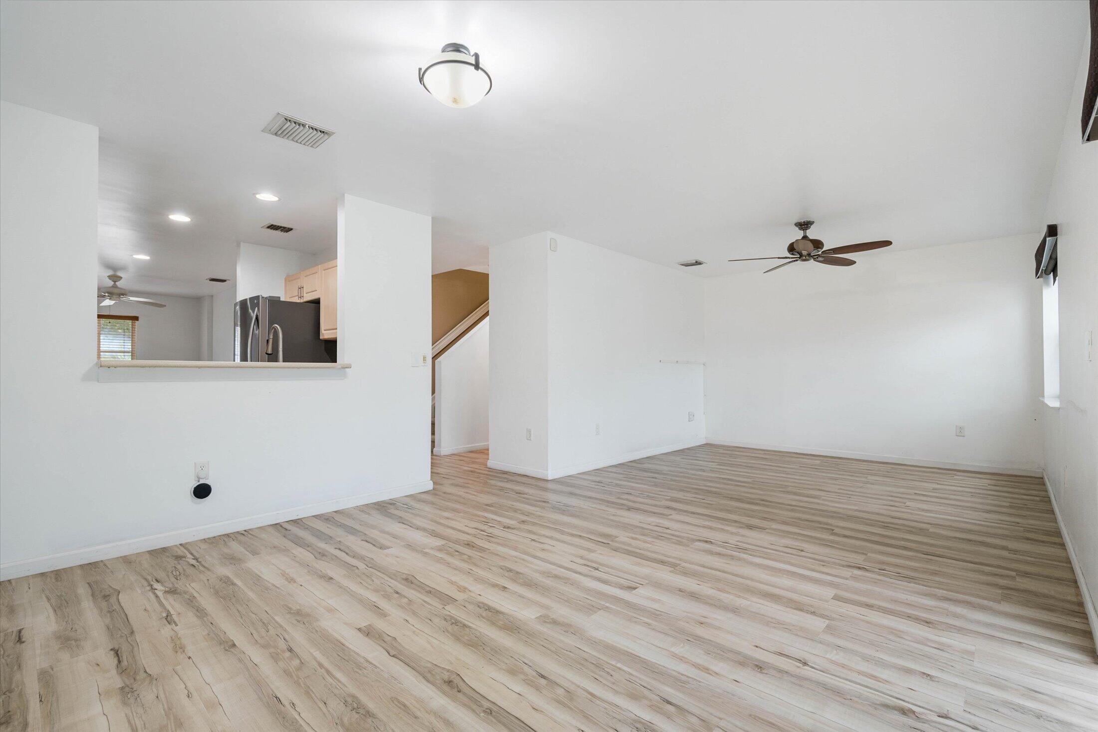 2030 Nw 99th Way Property Photo 13