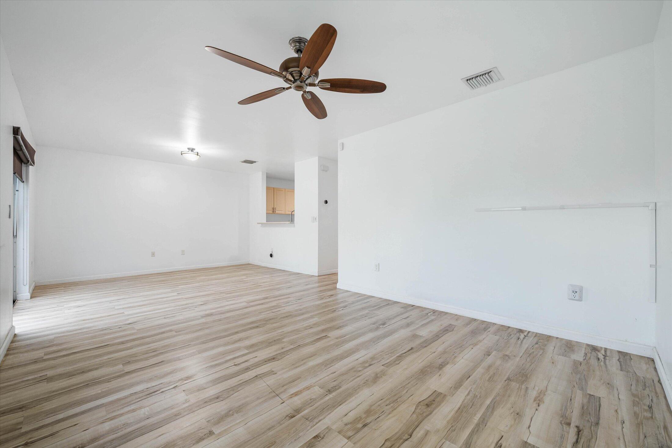 2030 Nw 99th Way Property Photo 16