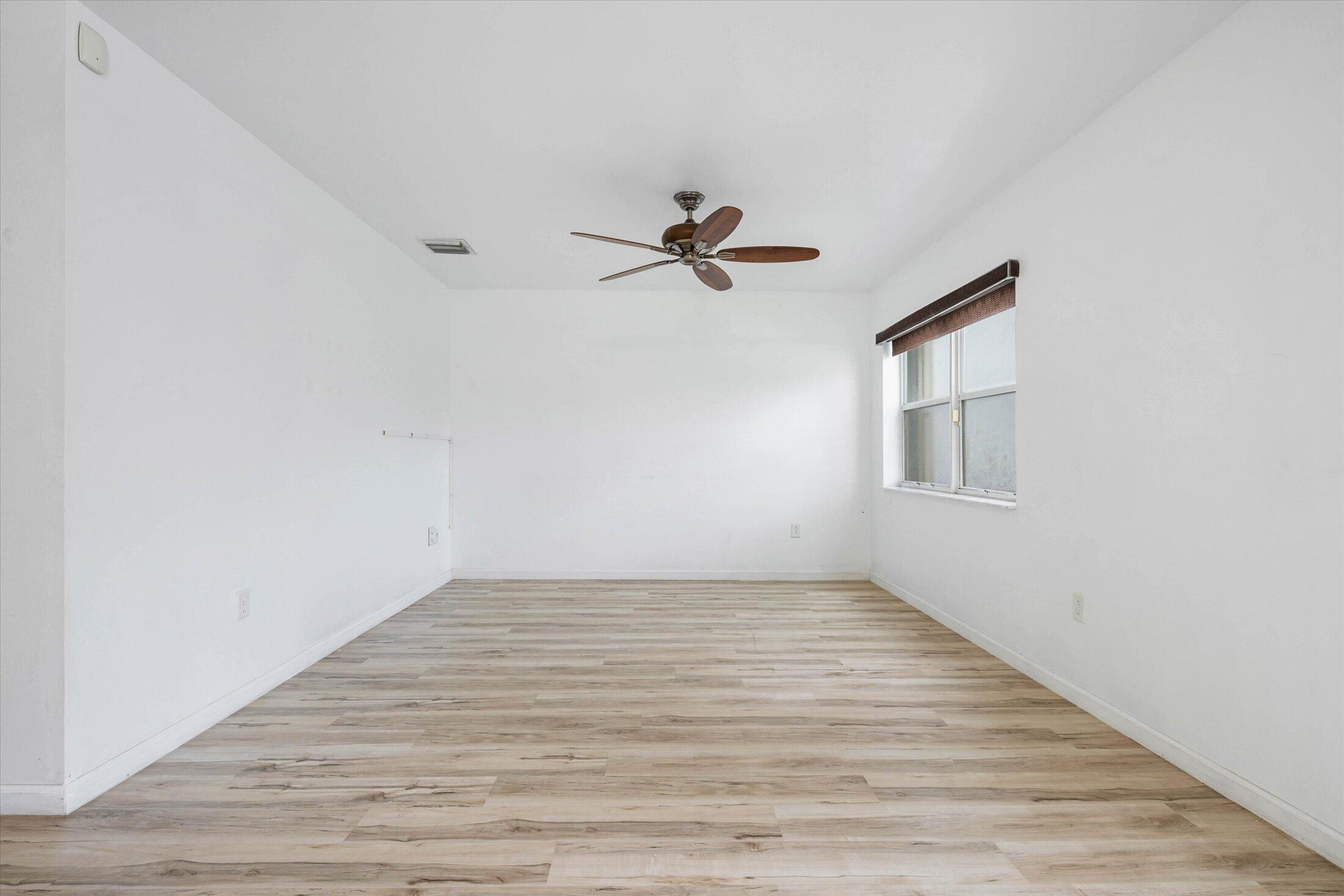 2030 Nw 99th Way Property Photo 17