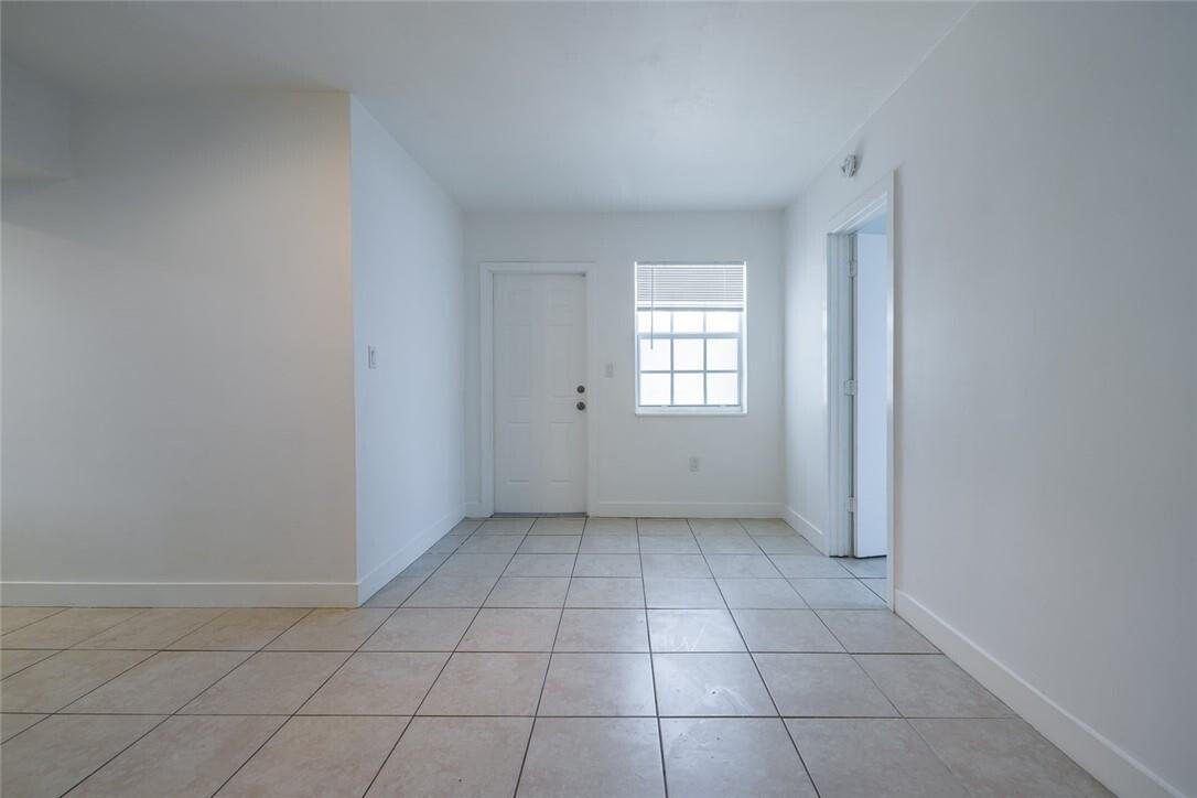 20 Ne 169th Street 1-2 Property Photo 19