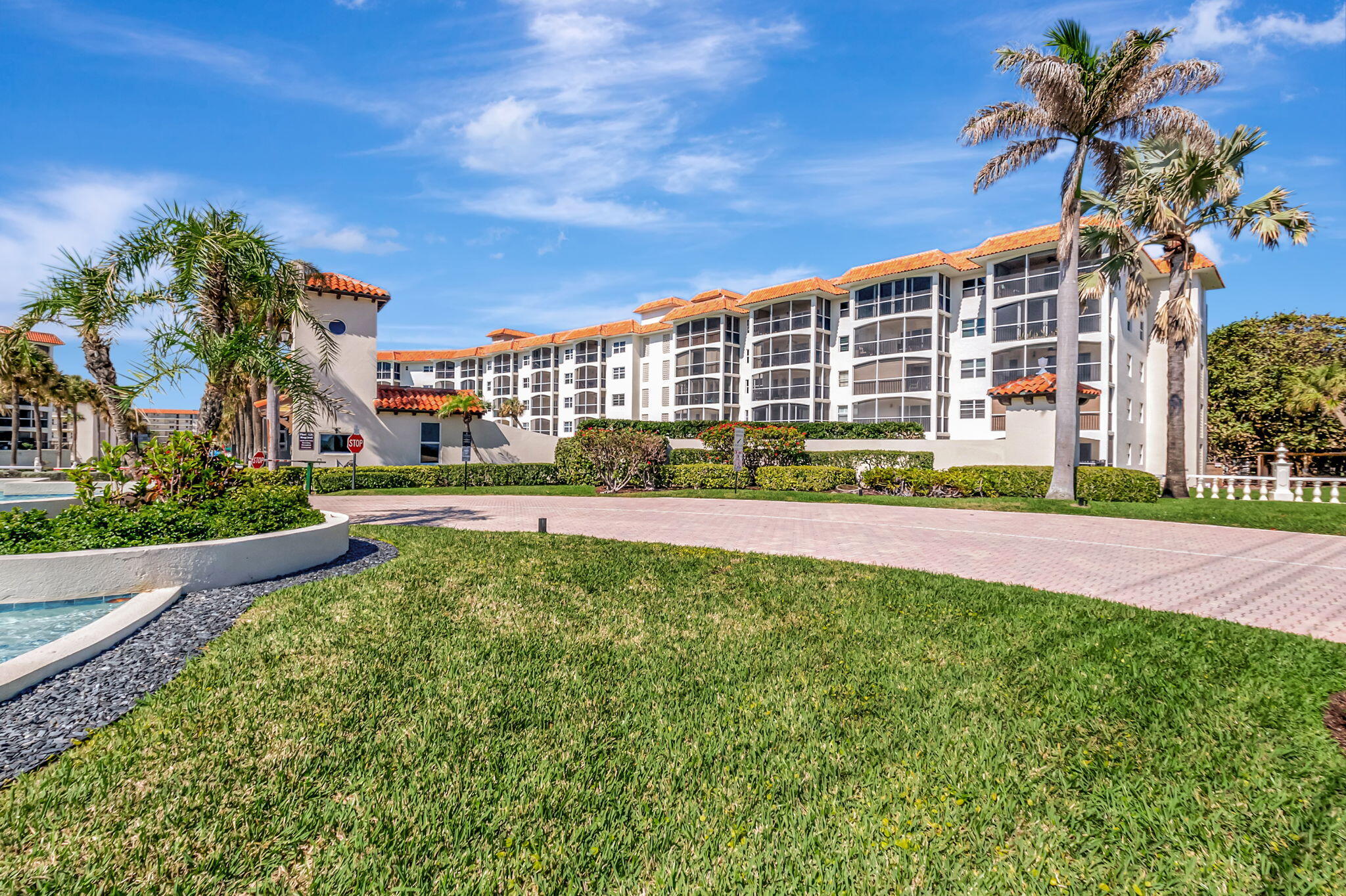 2871 N Ocean Boulevard N V345 Property Photo 58