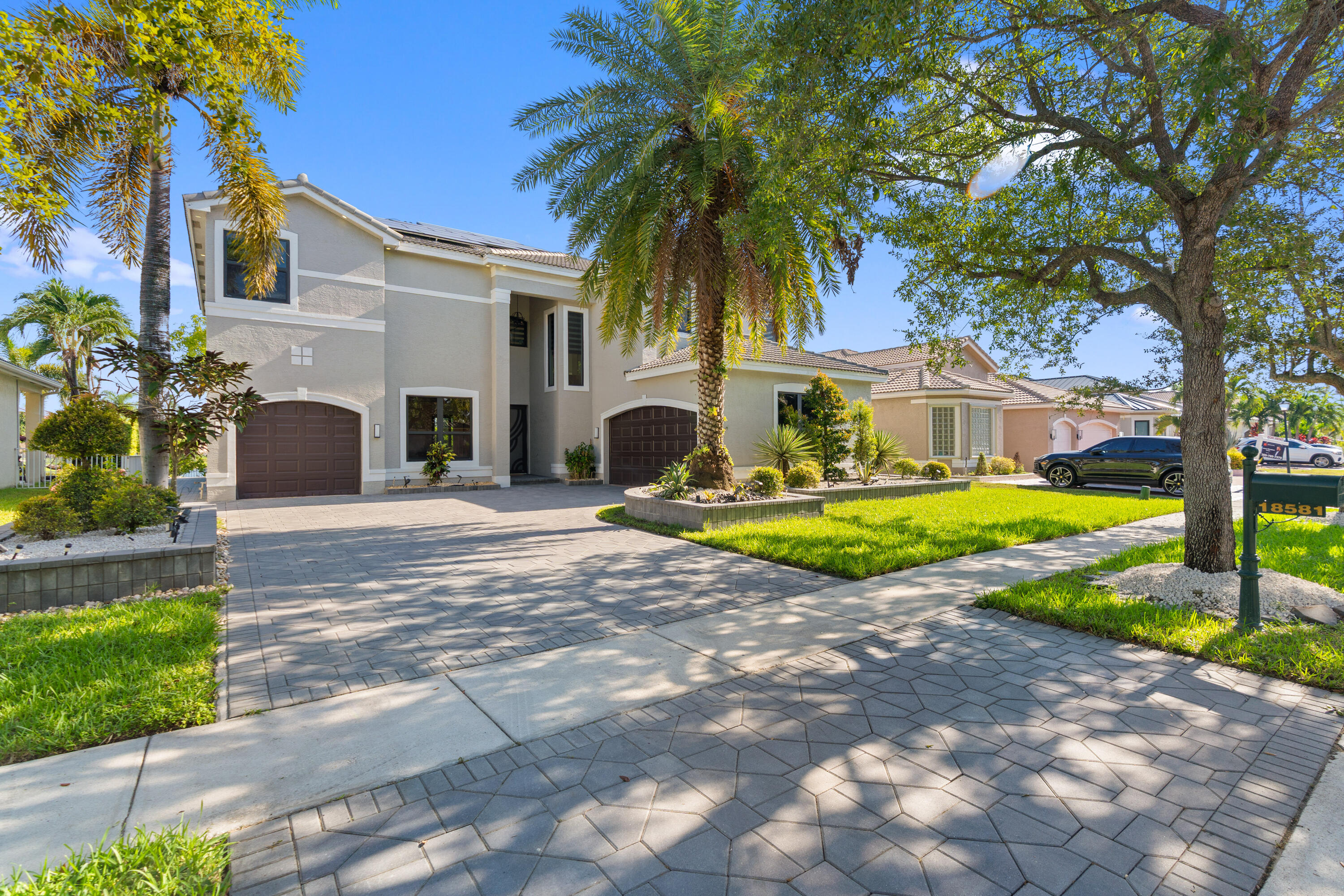 18581 Sw 44th Street Property Photo 2
