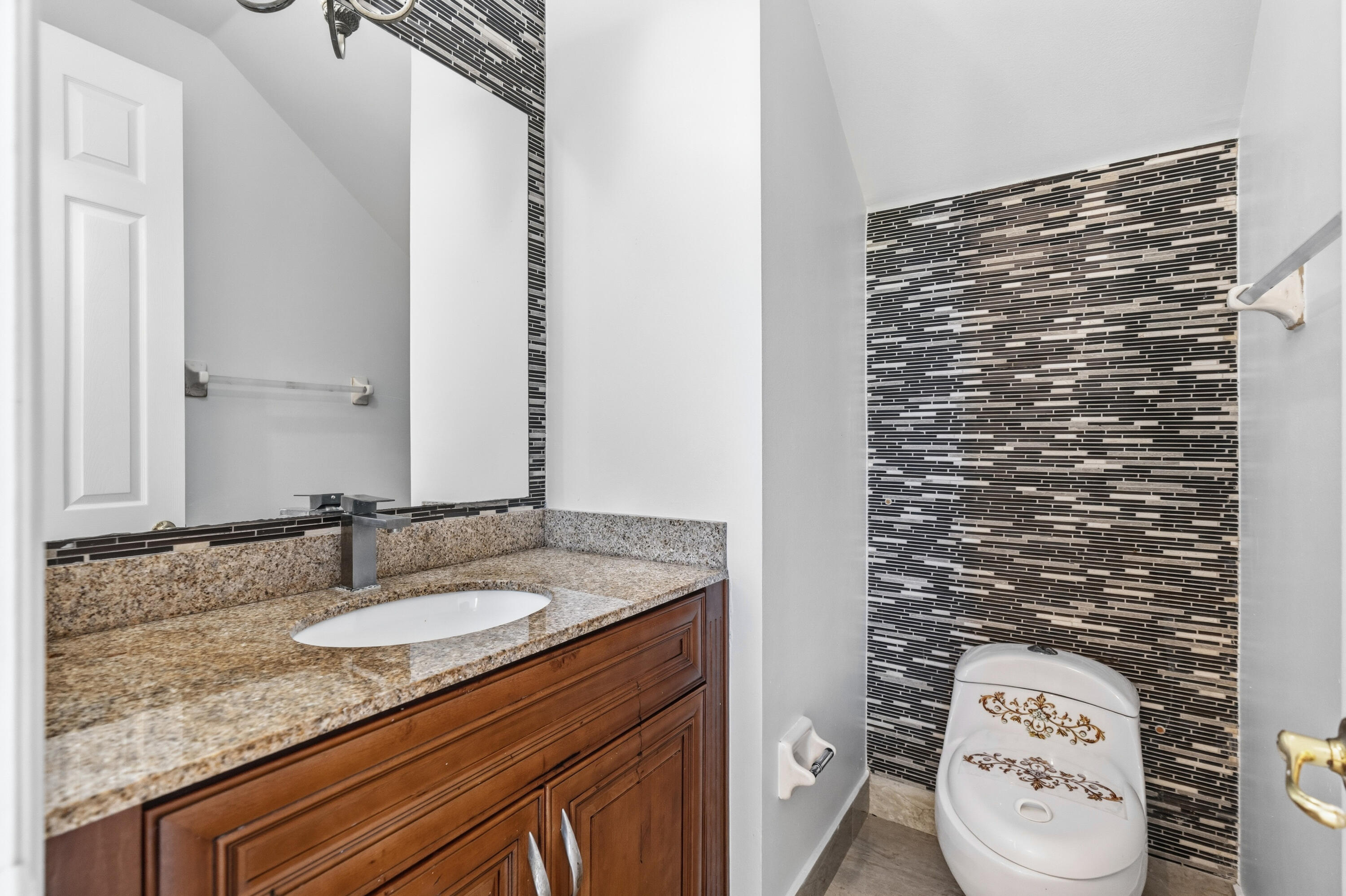 18581 Sw 44th Street Property Photo 32