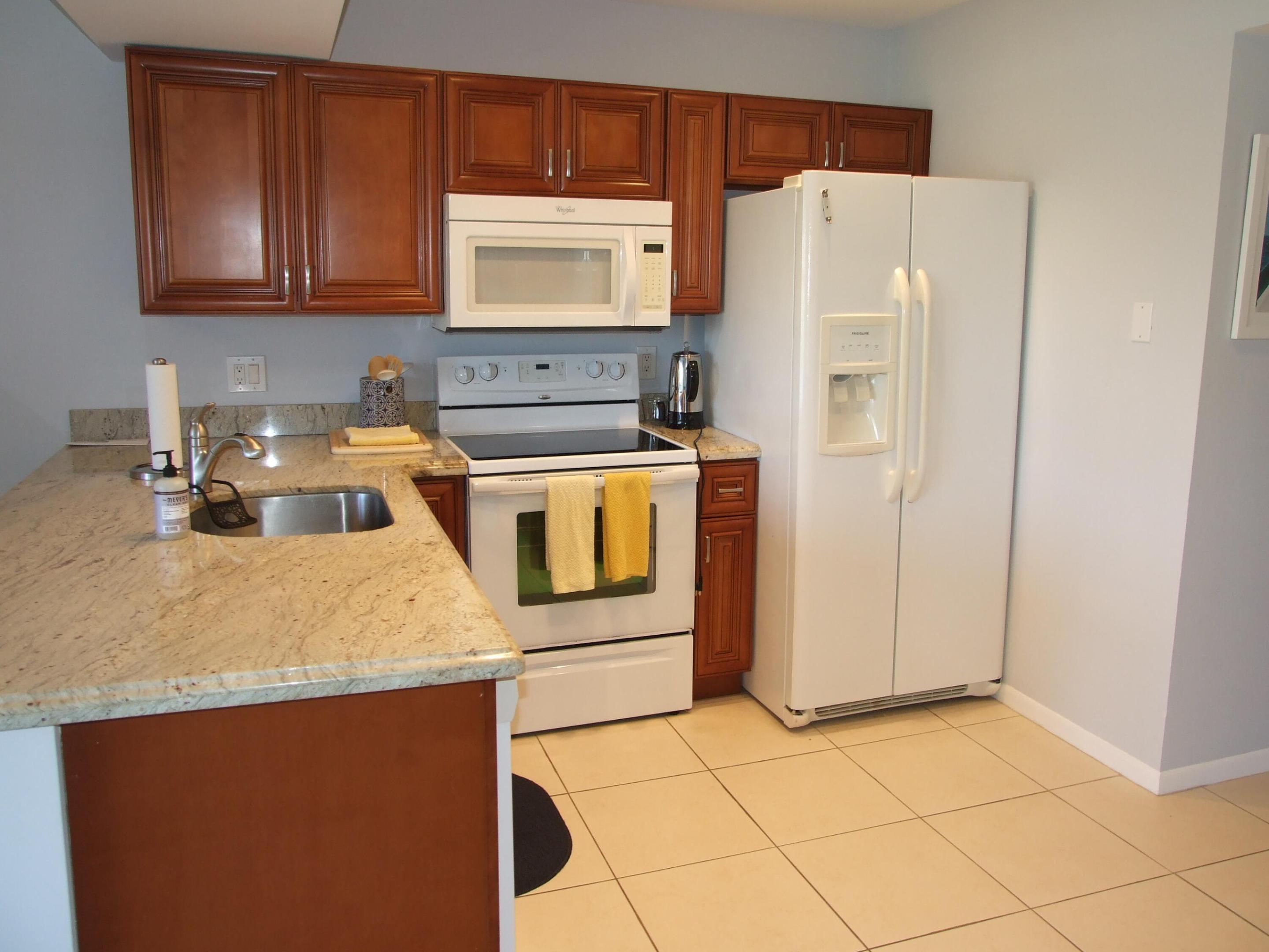 1605 Us-1 V4 203 Property Photo 4