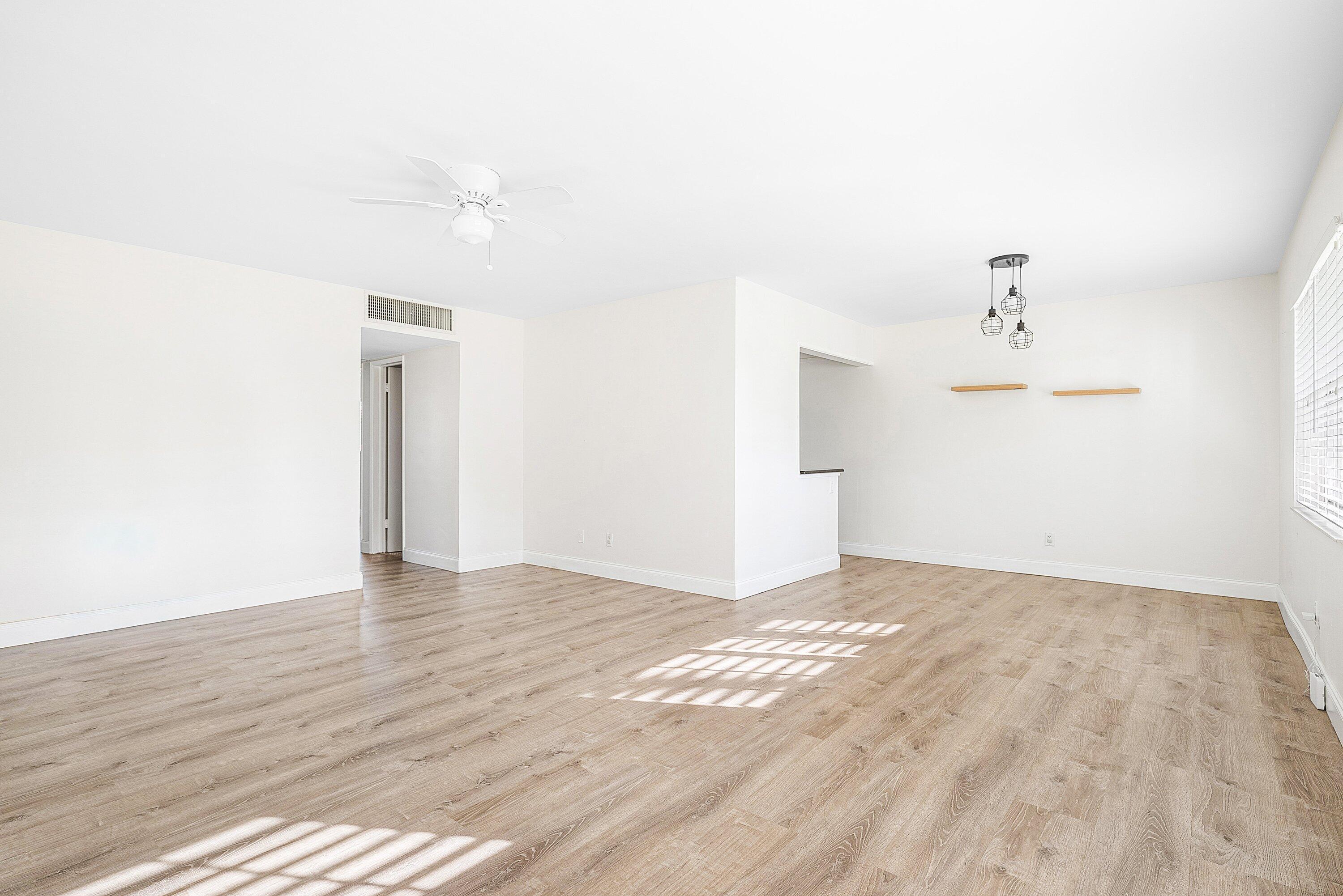 2455 NE 51st Street E102