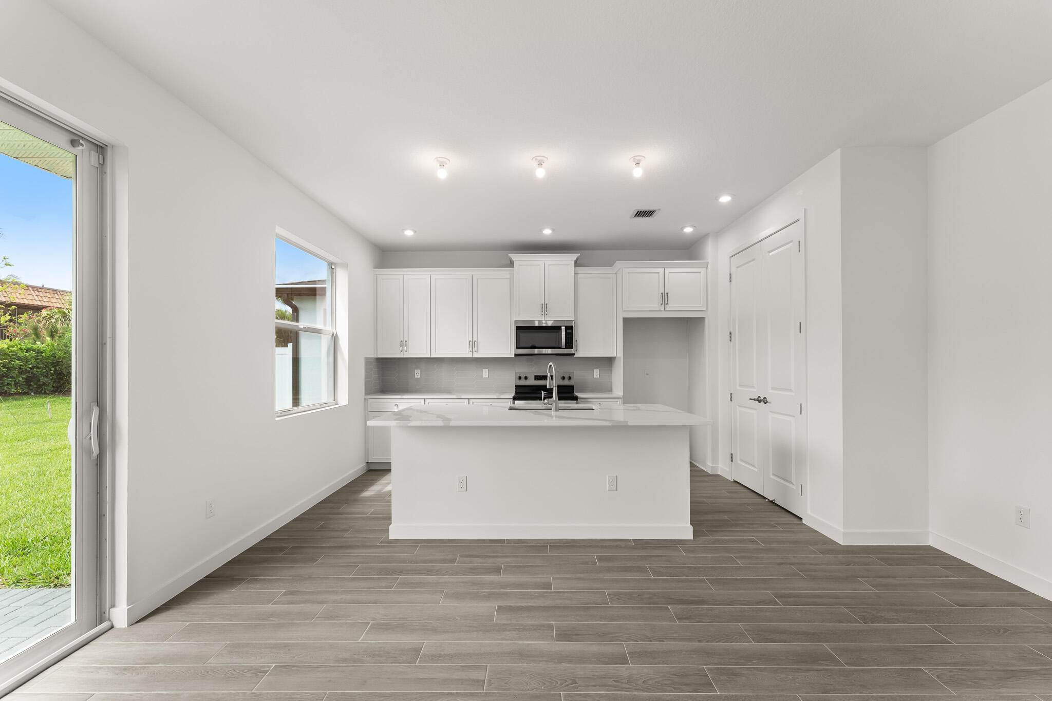 7296 Claudelle Street Property Photo 1