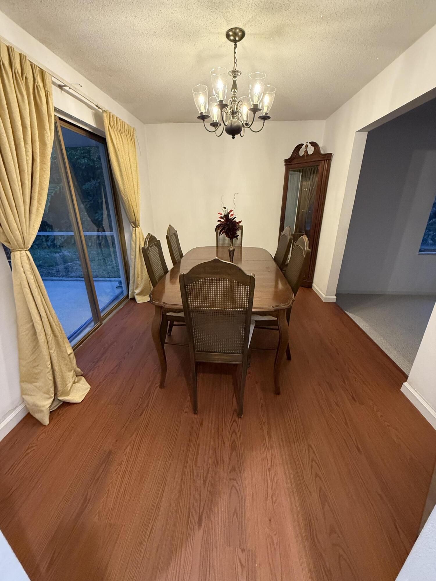 1916 Harbourview Drive Property Photo 18