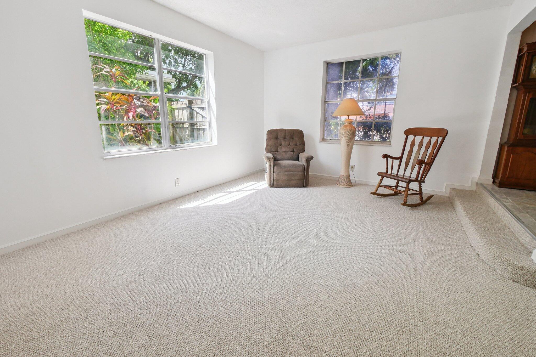 1916 Harbourview Drive Property Photo 21
