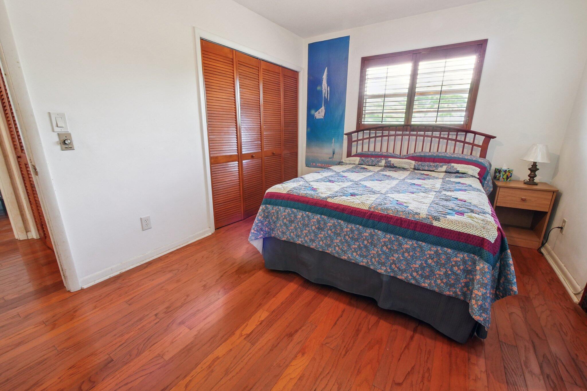1916 Harbourview Drive Property Photo 34