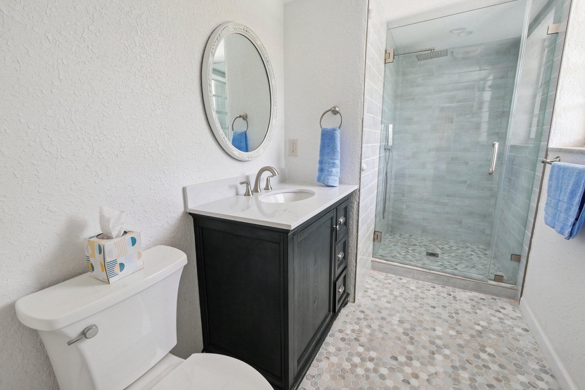 1916 Harbourview Drive Property Photo 36