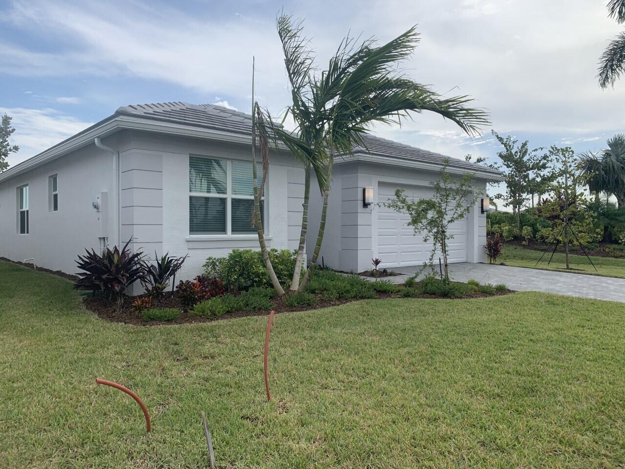 11933 Sw Poseidon Way Property Photo 1