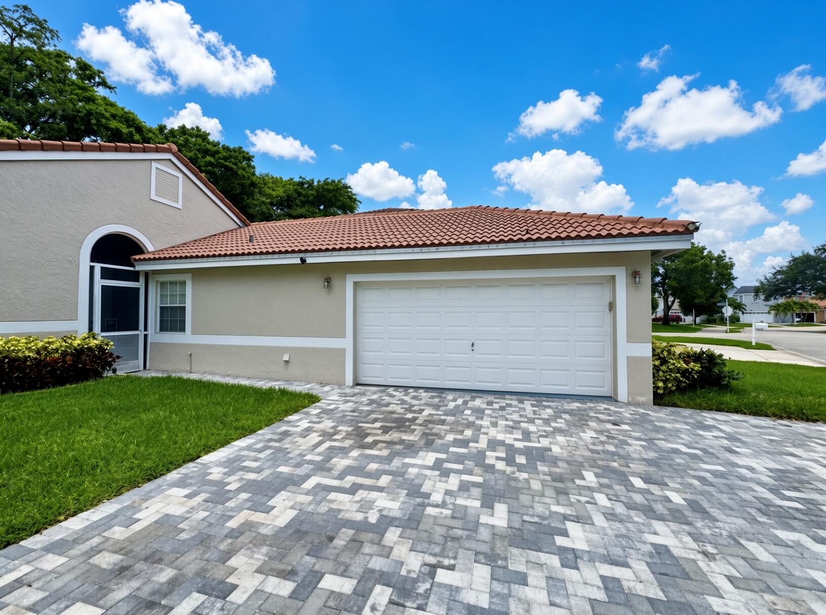 10160 Festival Way Property Photo 3