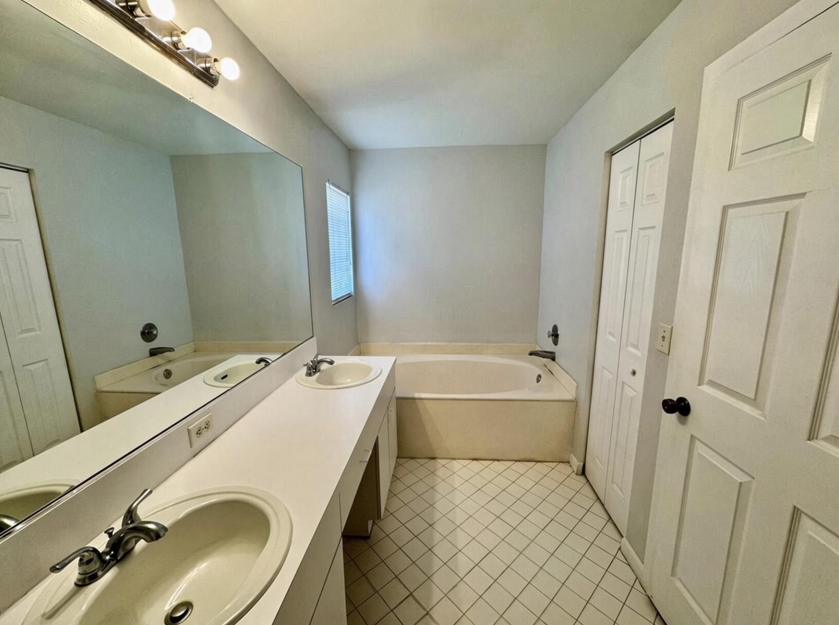 10160 Festival Way Property Photo 16