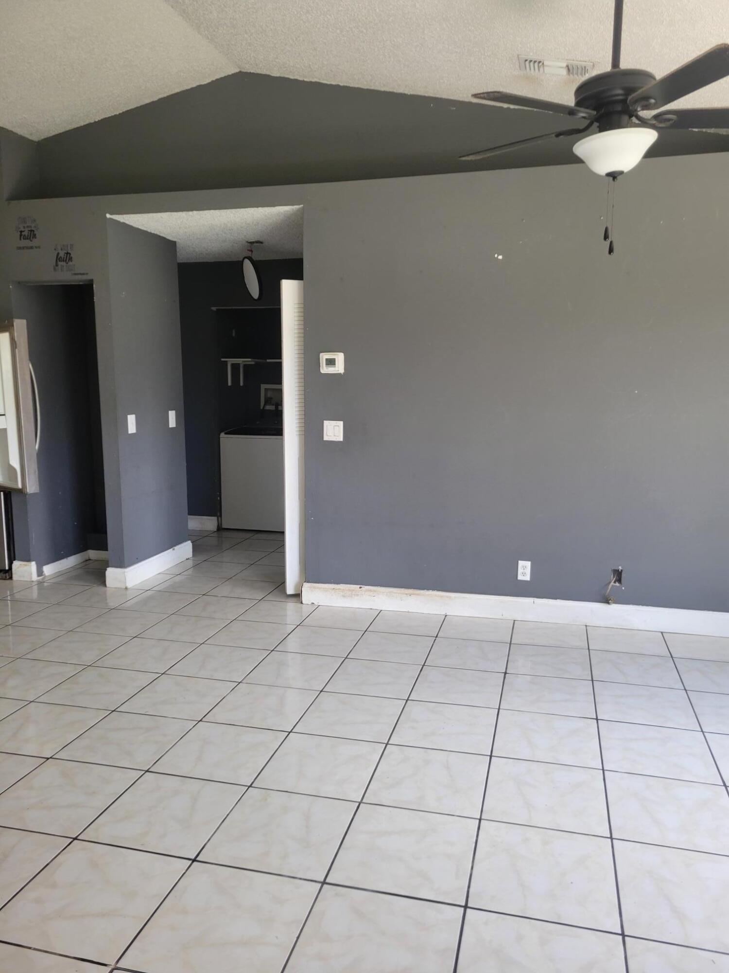 2837 Stoneway Lane D Property Photo 4