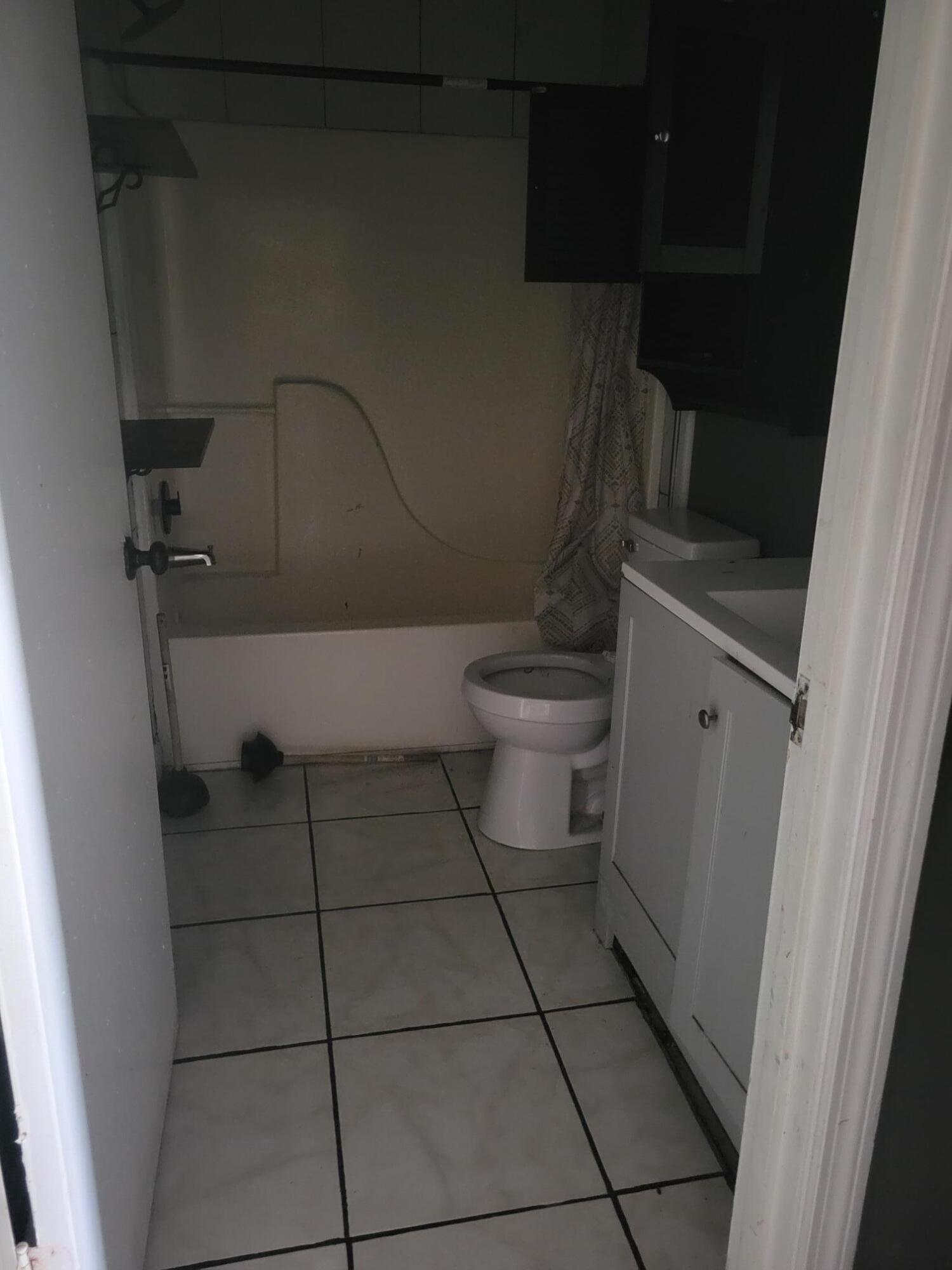 2837 Stoneway Lane D Property Photo 15
