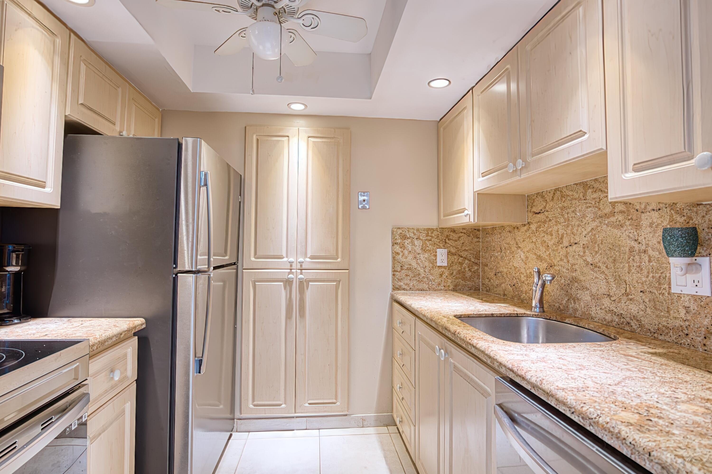 111 Briny Avenue 27-12 Property Photo 5