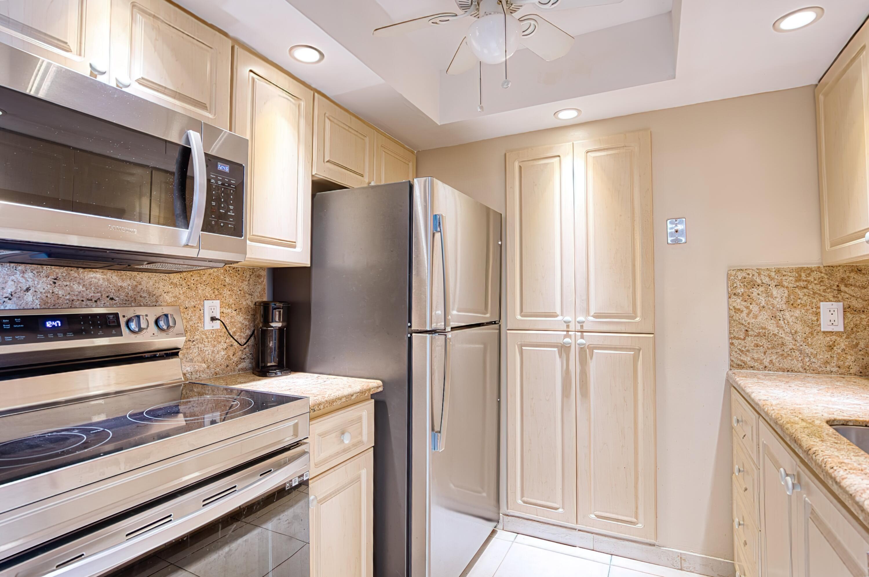 111 Briny Avenue 27-12 Property Photo 6