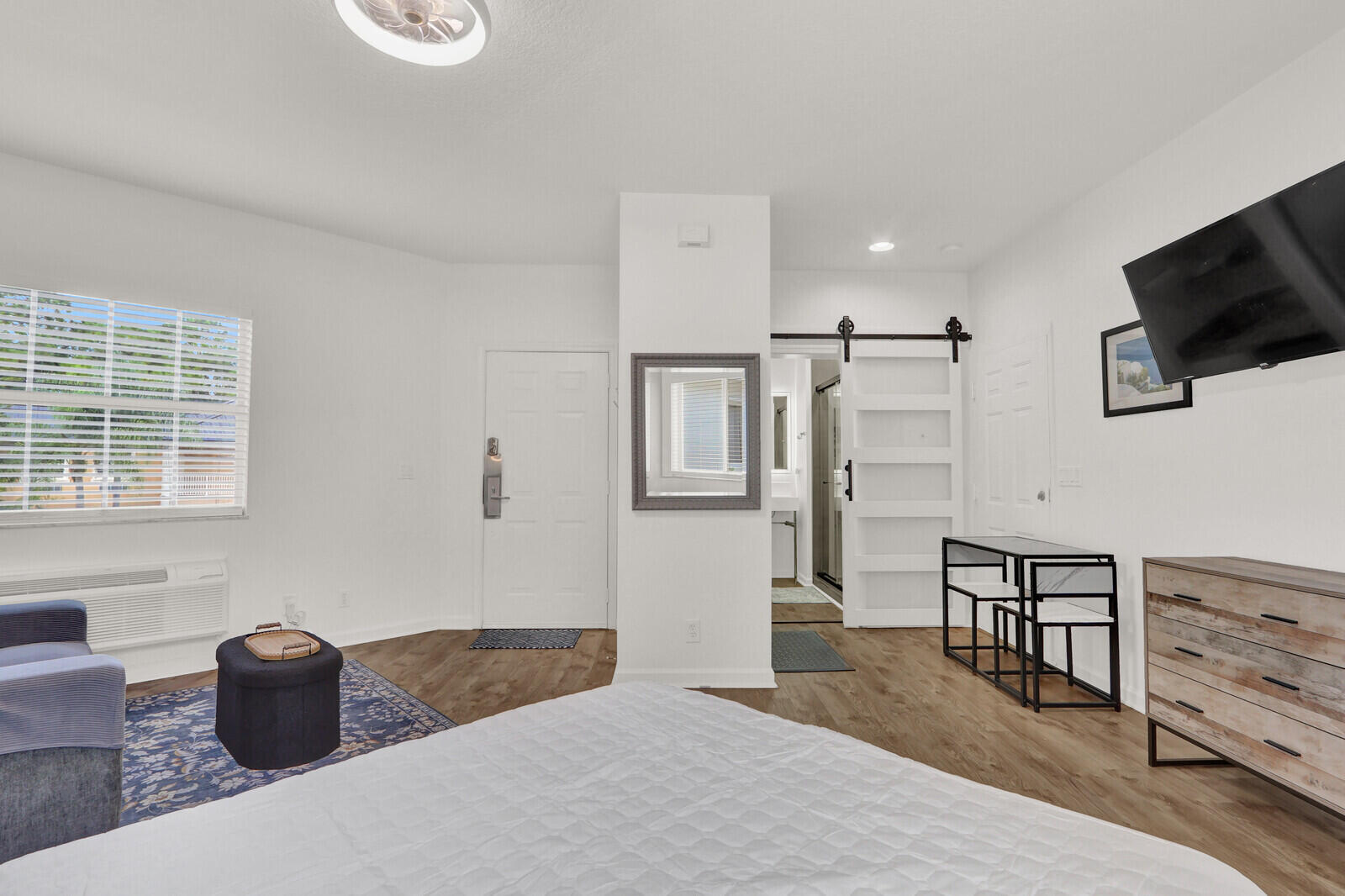 8034 Carnoustie Place B Property Photo 7