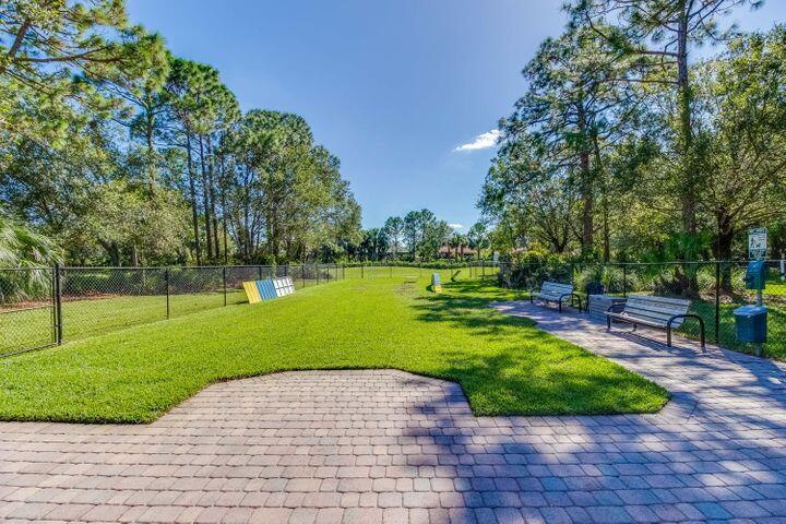 8034 Carnoustie Place B Property Photo 34