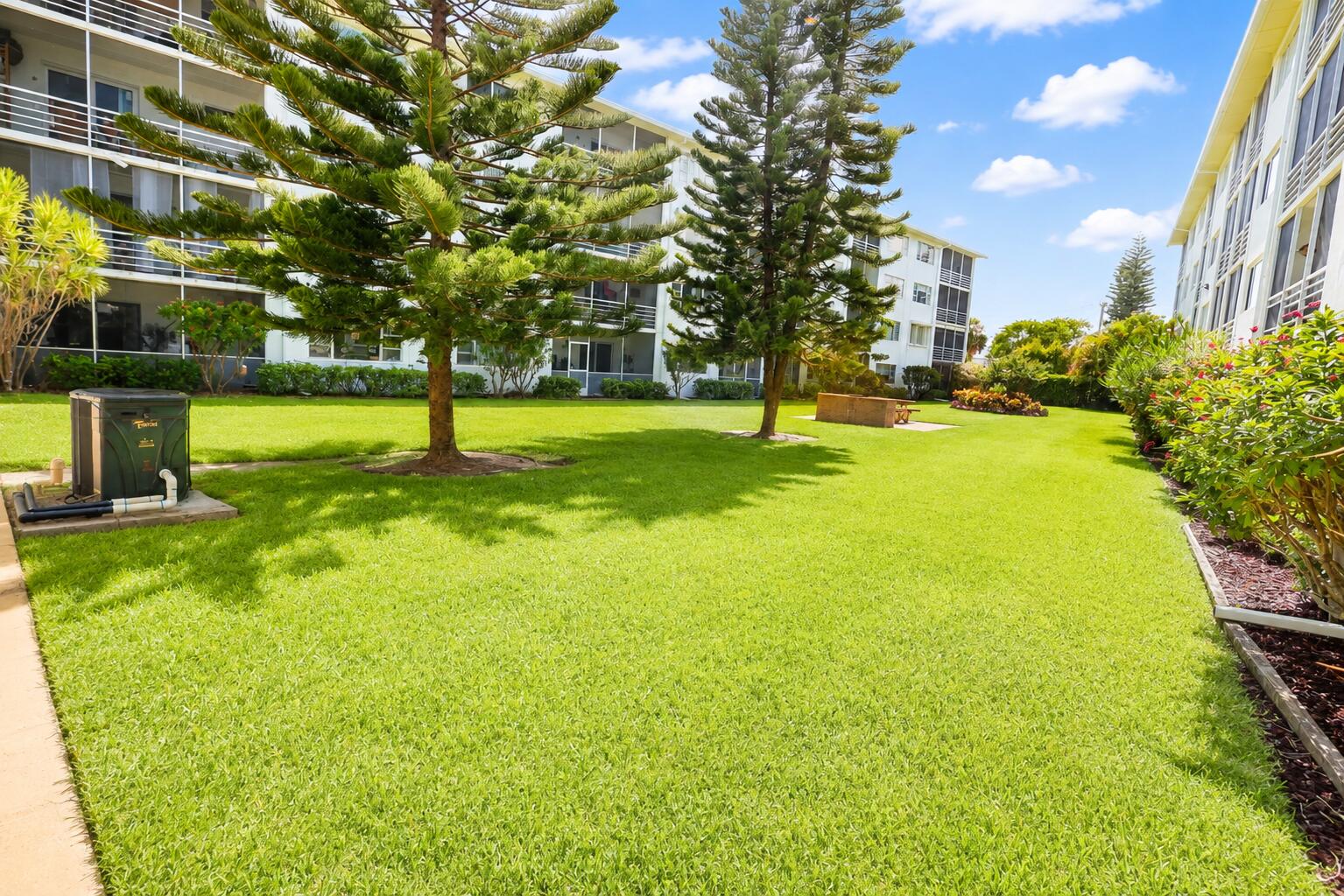 4500 N Flagler Drive B21 Property Photo 12