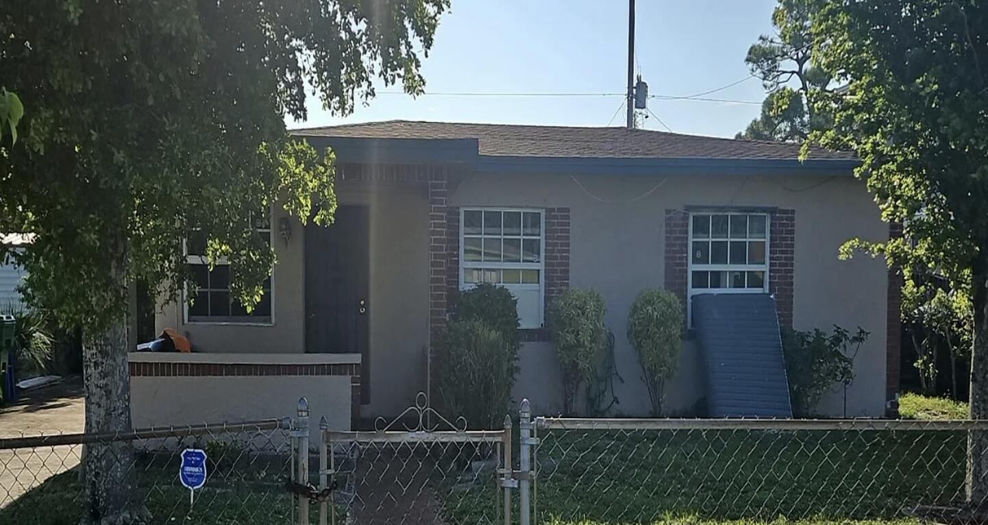 430 Nw 30th Avenue Property Photo 1