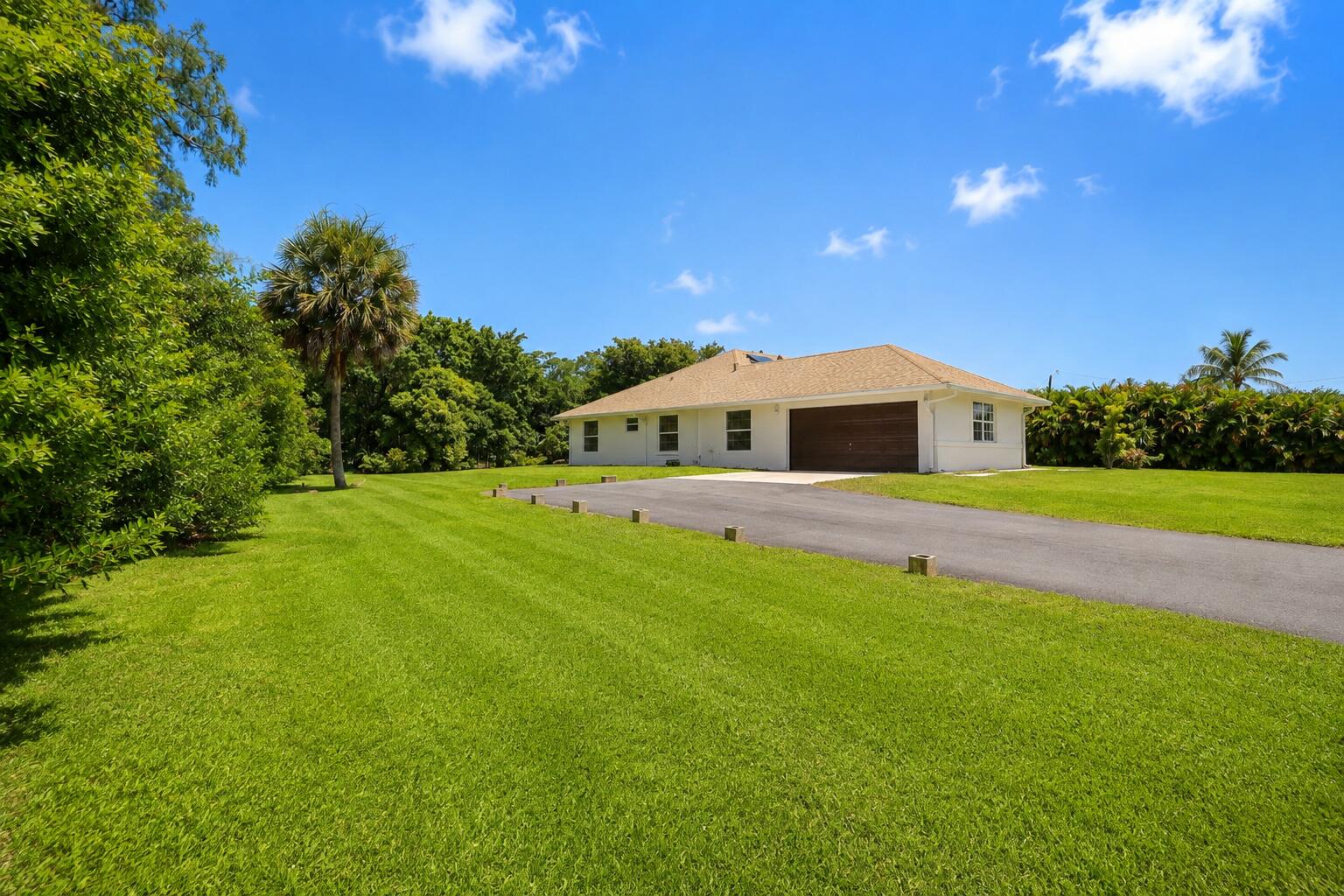 16613 61st Place N Property Photo 1