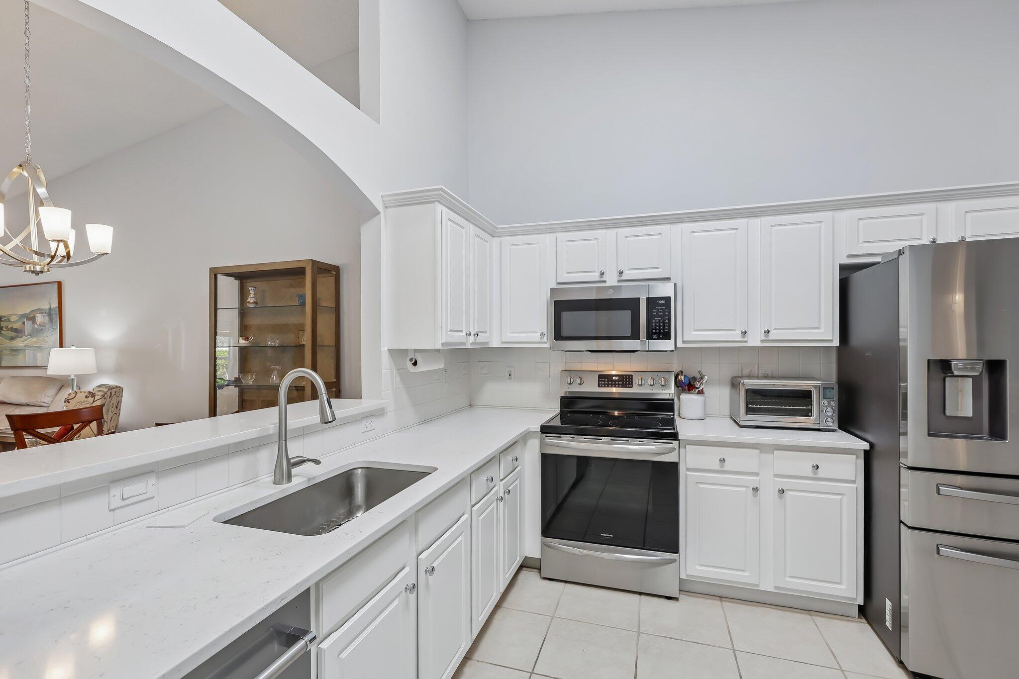 8480 Logia Circle Property Photo 15