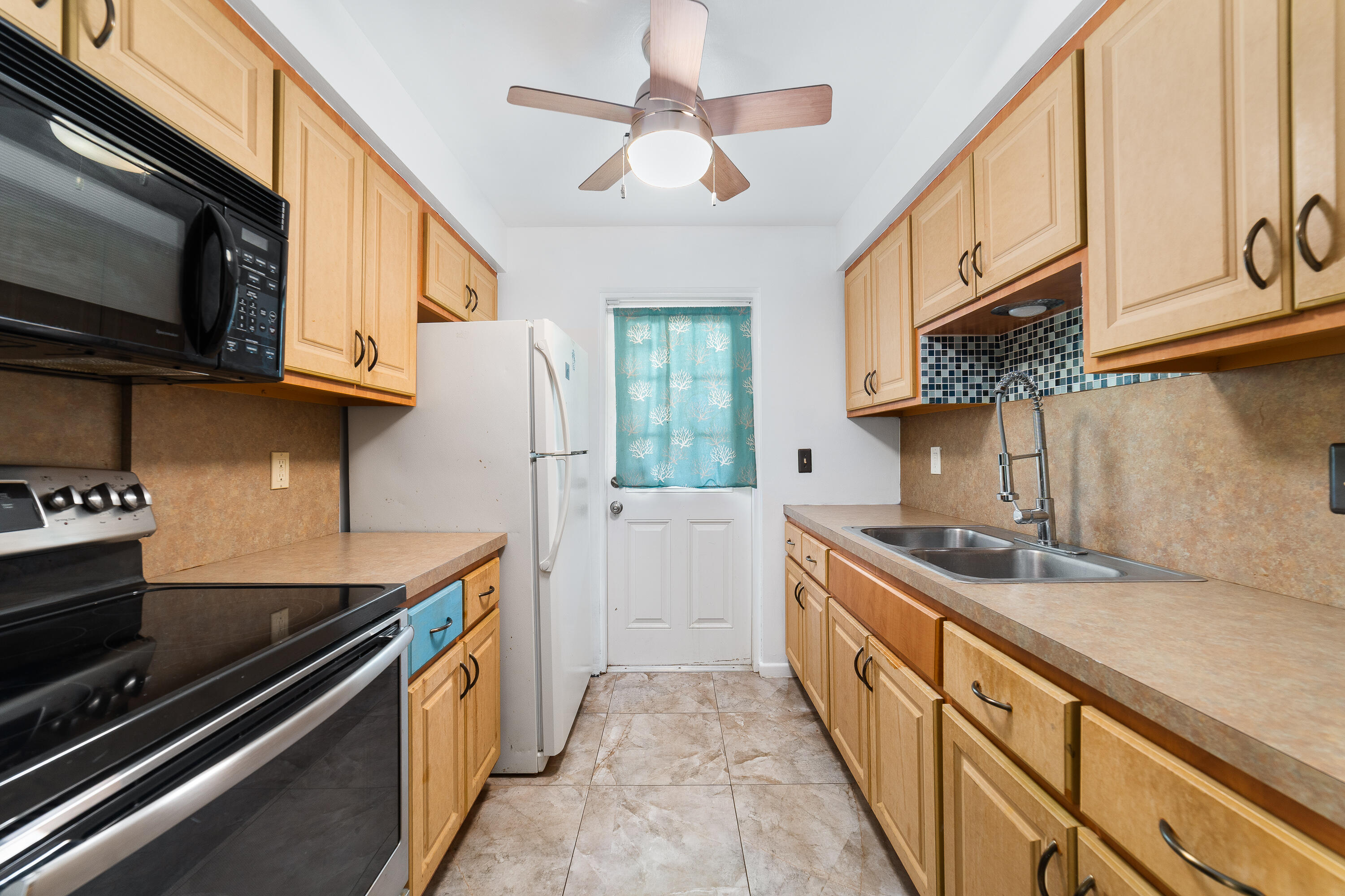 322 N Federal Highway 232 Property Photo 6