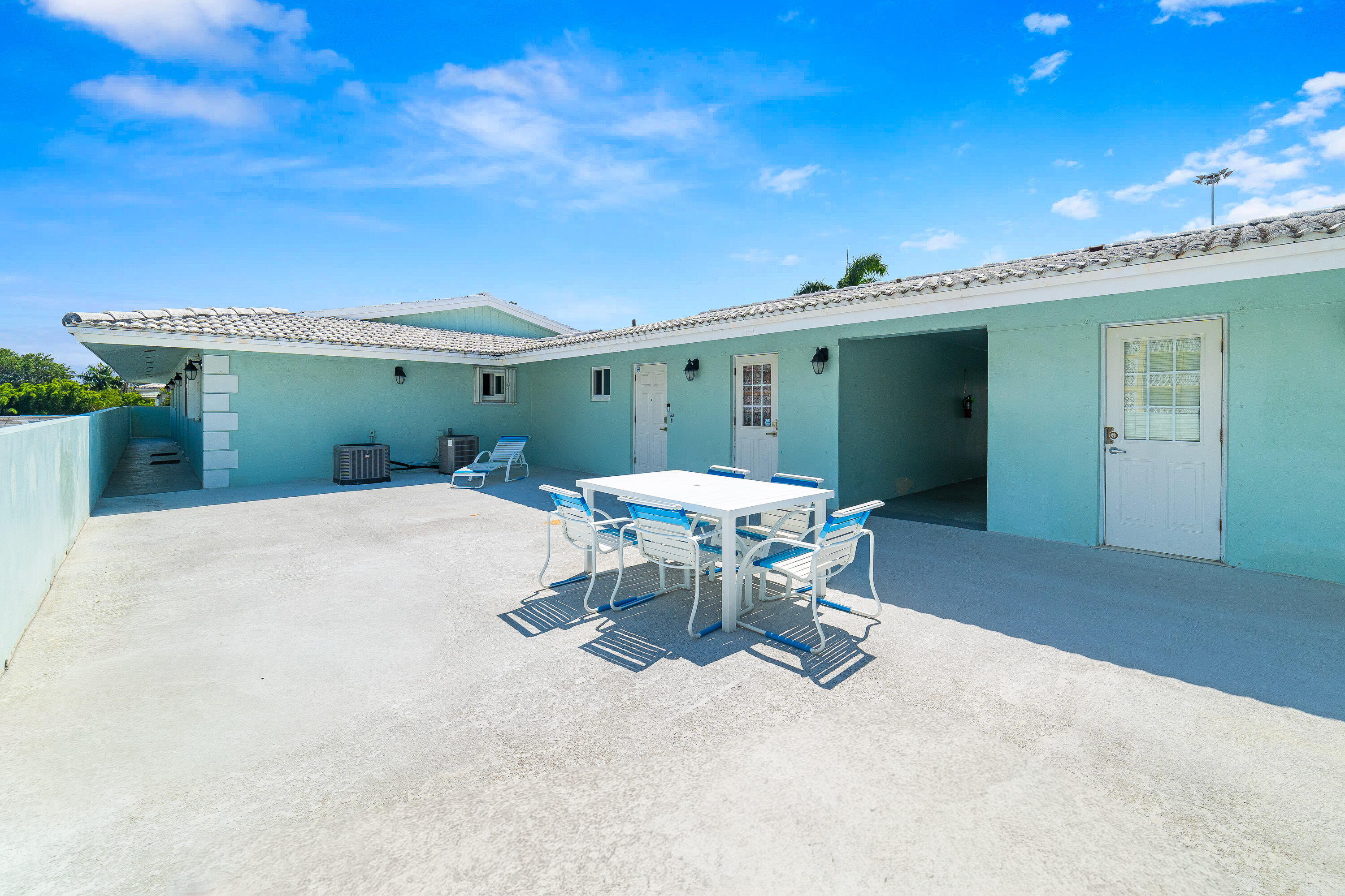 322 N Federal Highway 232 Property Photo 27