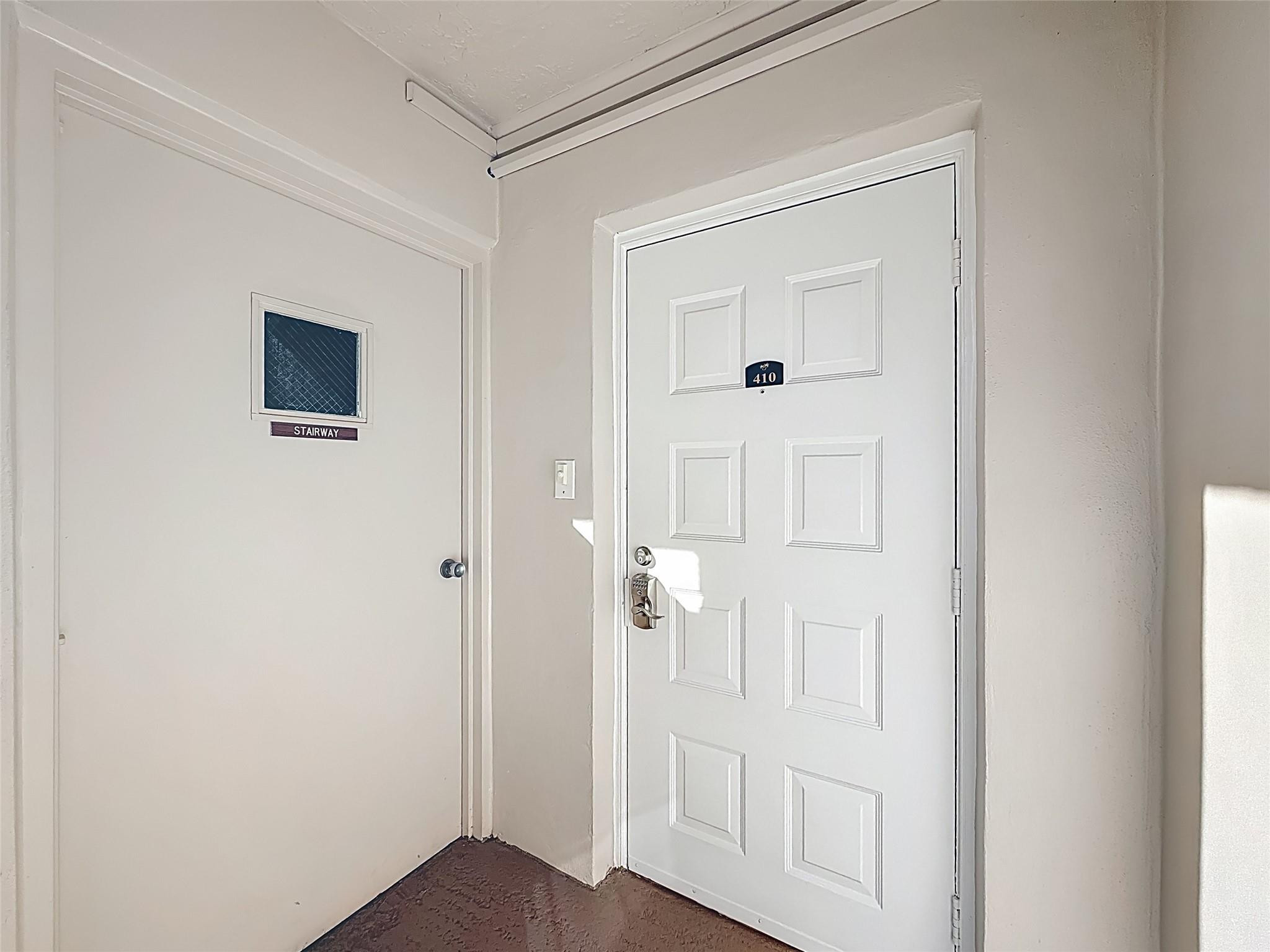 545 Oaks Lane 410 Property Photo 7